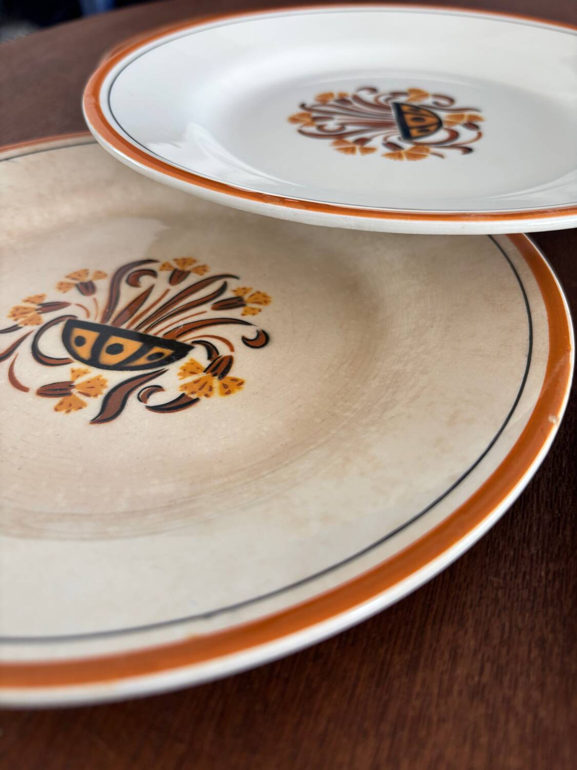 Set of 8 Creil et Montereau plates, Œillet model - earthenware plate