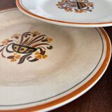 Set of 8 Creil et Montereau plates, Œillet model - earthenware plate