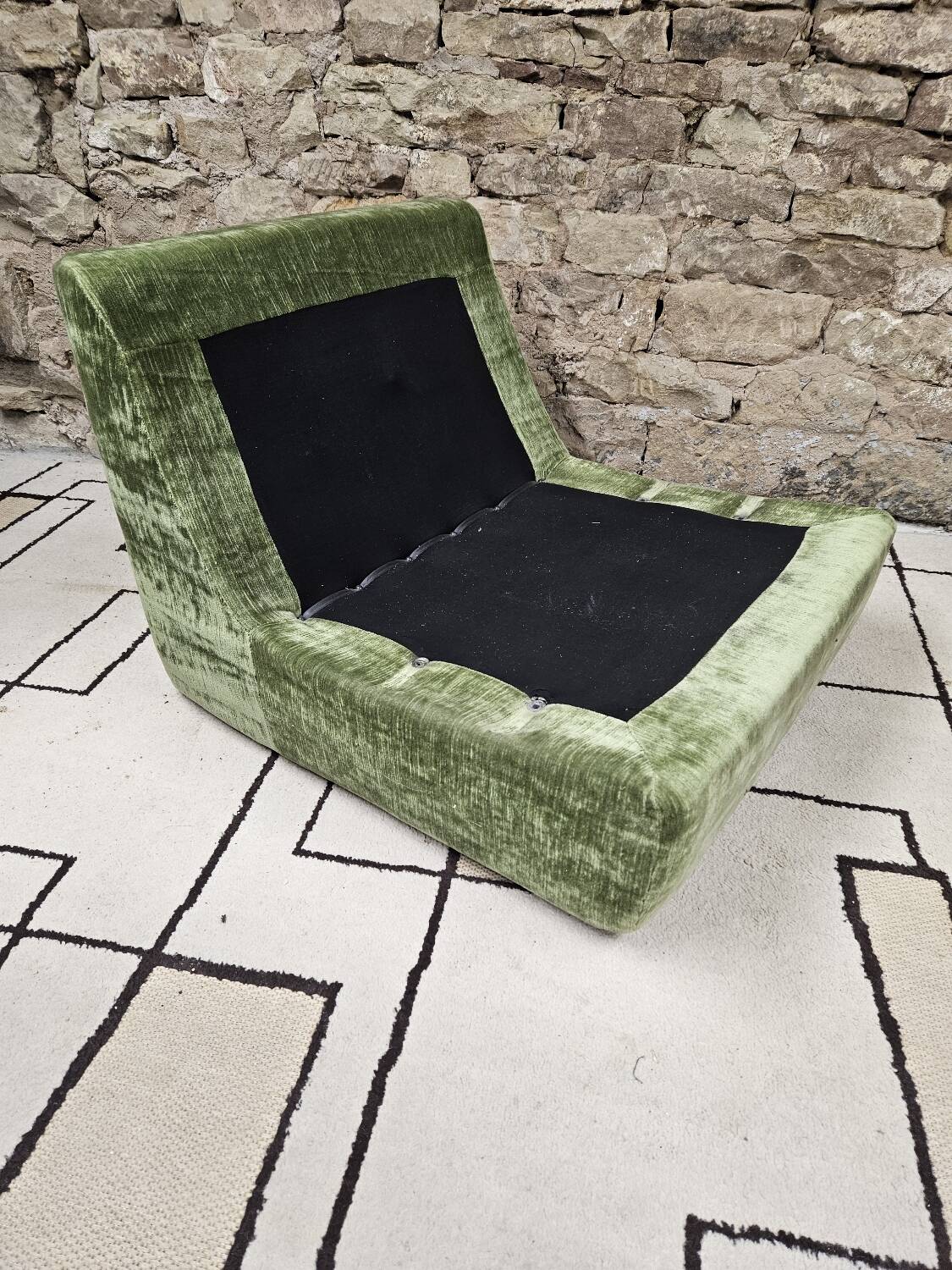 Vintage fireside chair 1970"