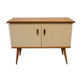 Dresser 1950
