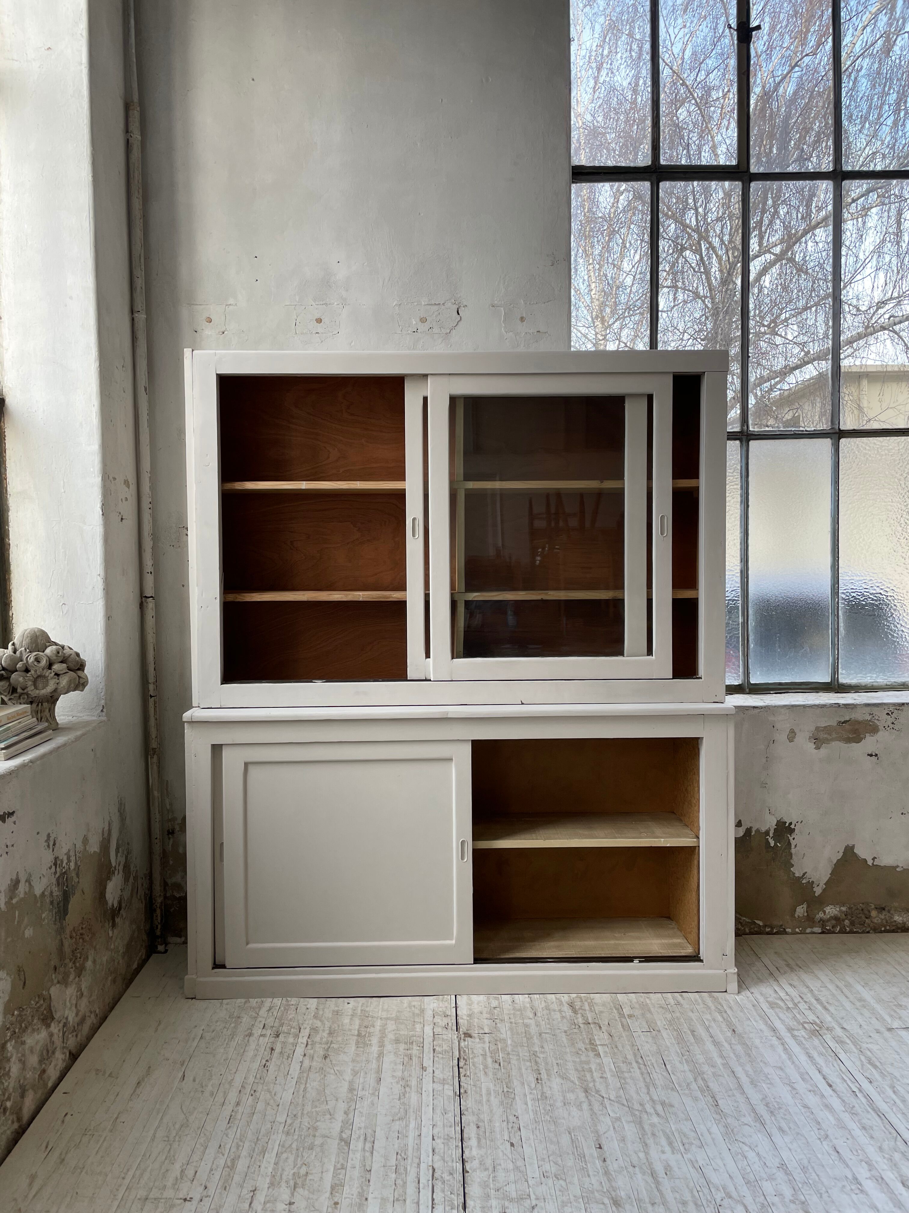 Library showcase ivory white sliding doors