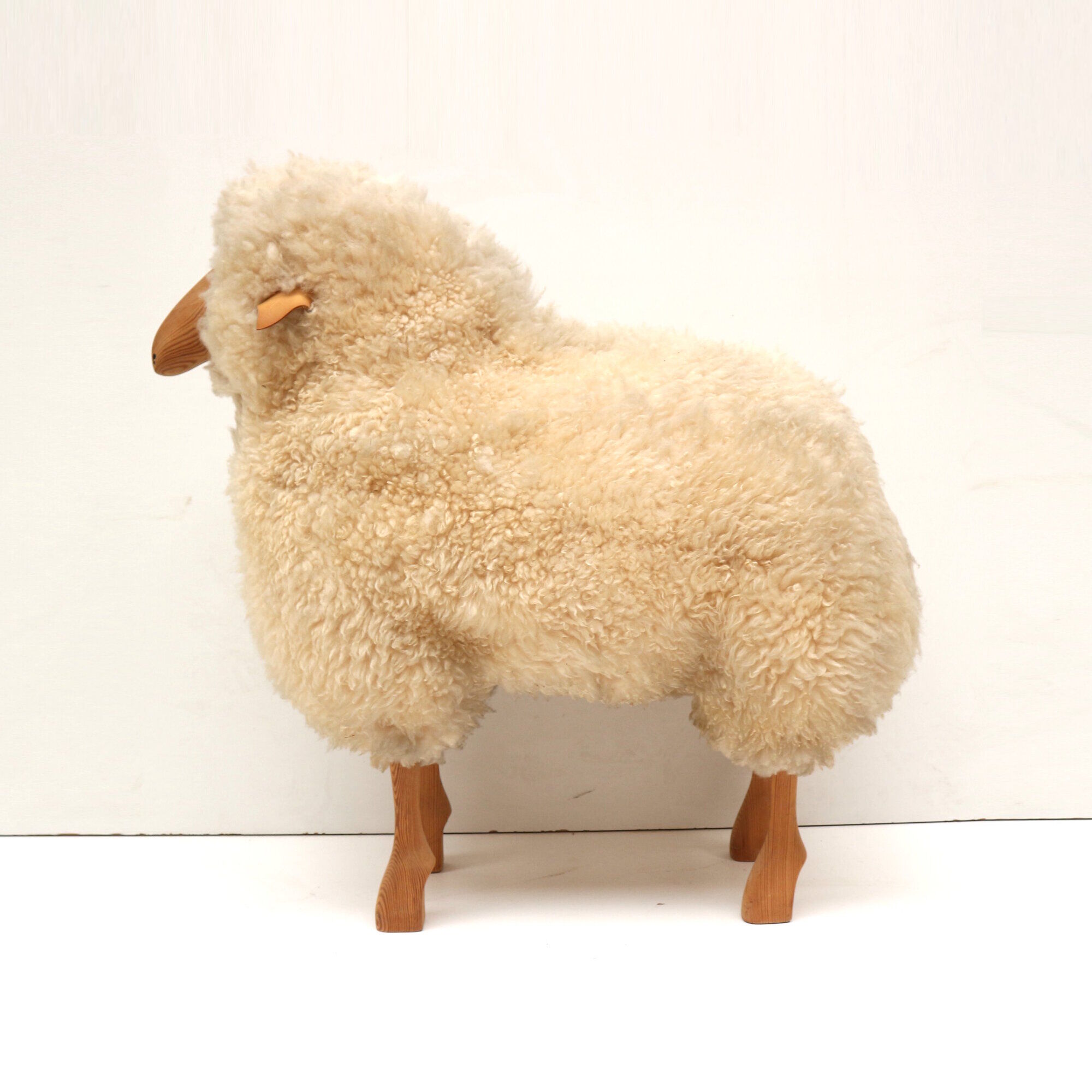 Rare large sheep by Hanns-Peter Krafft for Meier from the 70s
