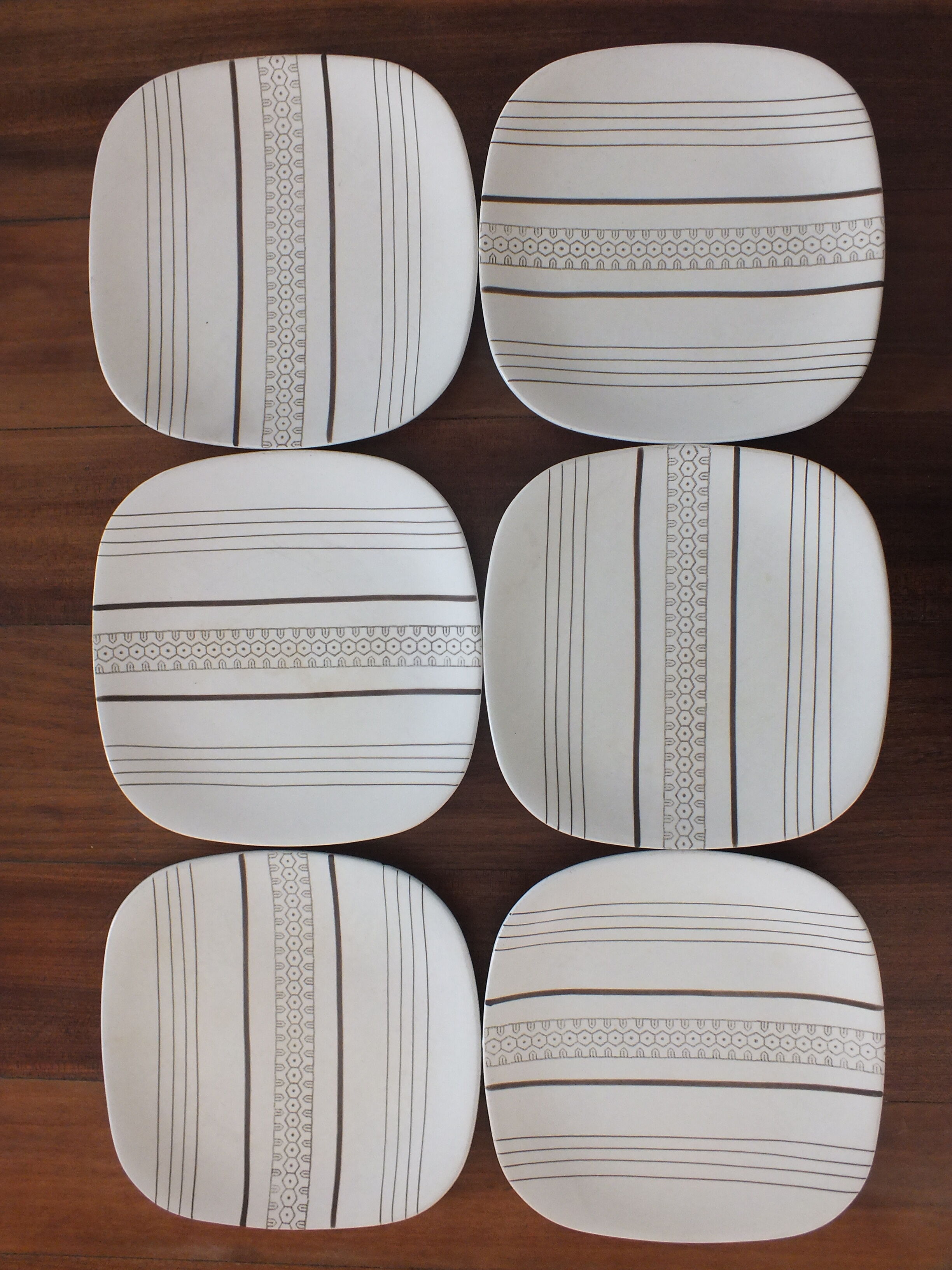 Set 6 flat plates vintage earthenware from Longchamp geometric decoration