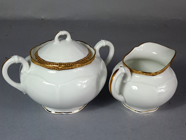 Service café complet 6 personnes porcelaine lotiforme Giraud Limoges C749