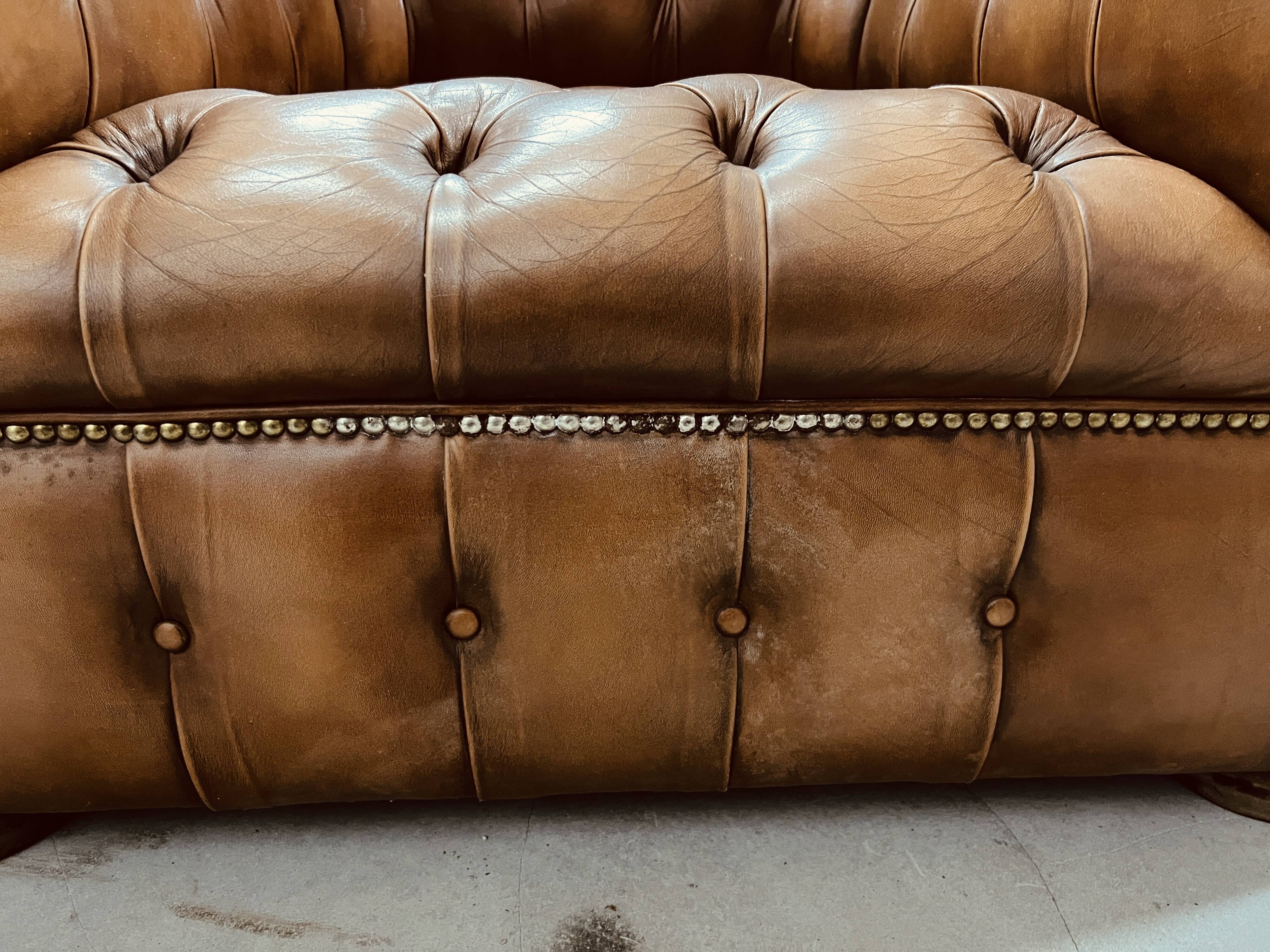 Chesterfield armchair in leather one place xl