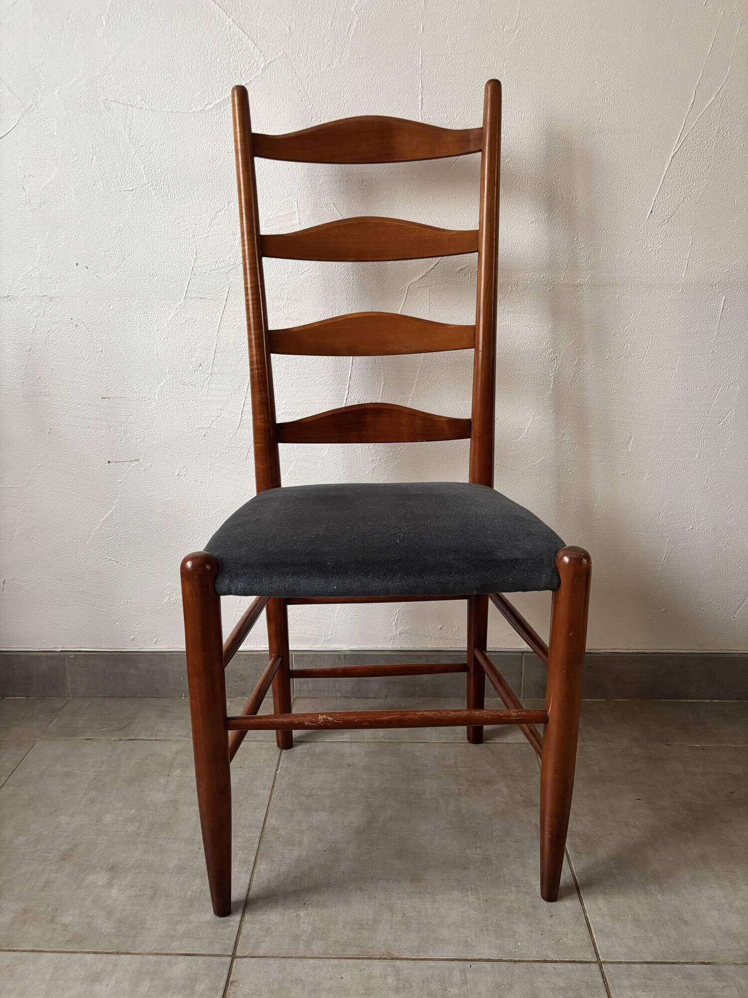 Set of 8 Scandinavian ladderback chairs, 1960s.