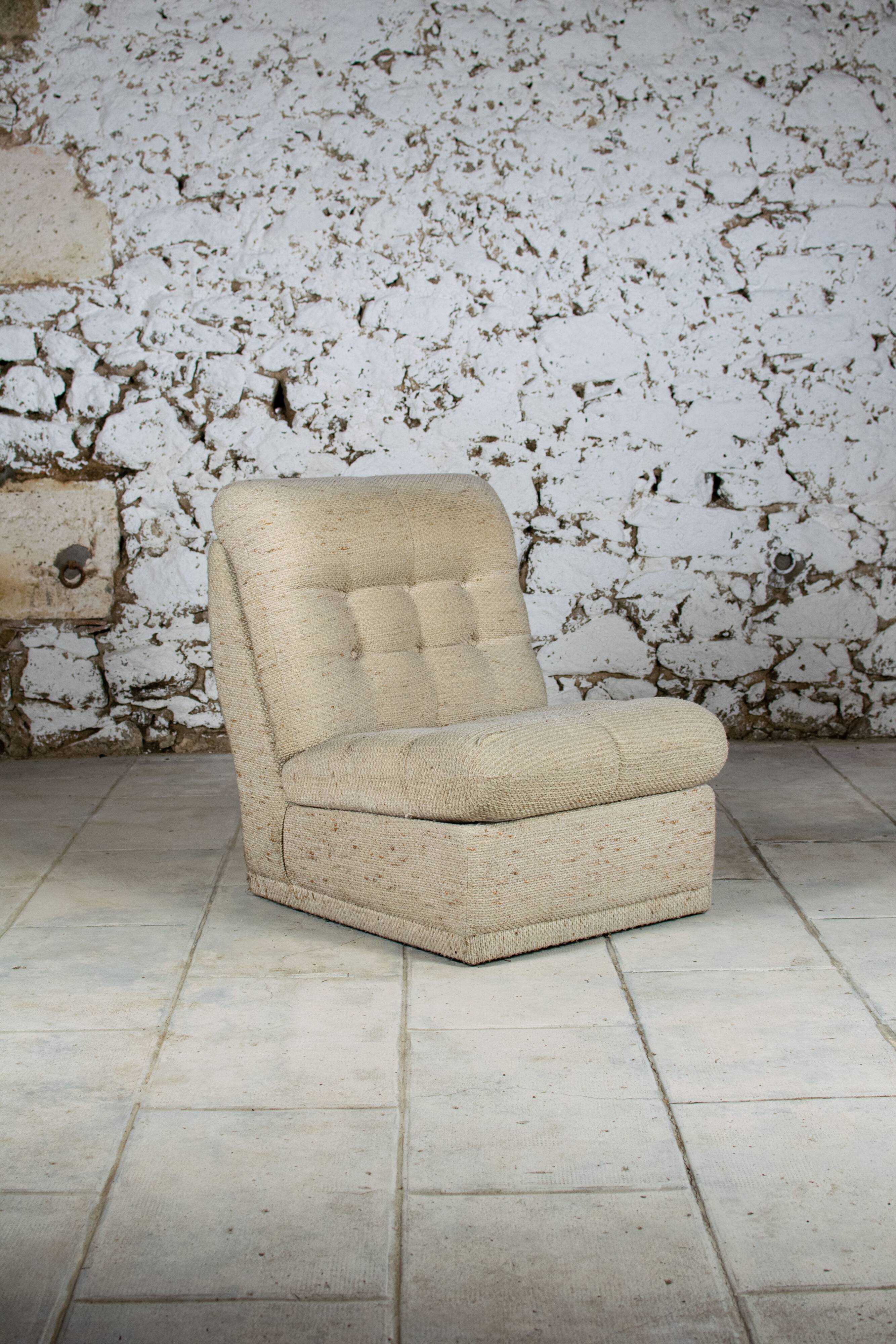 Vintage 70s fireside chair