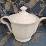White porcelain tea.