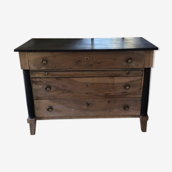 Nineteenth century chest of drawers in pickled walnut