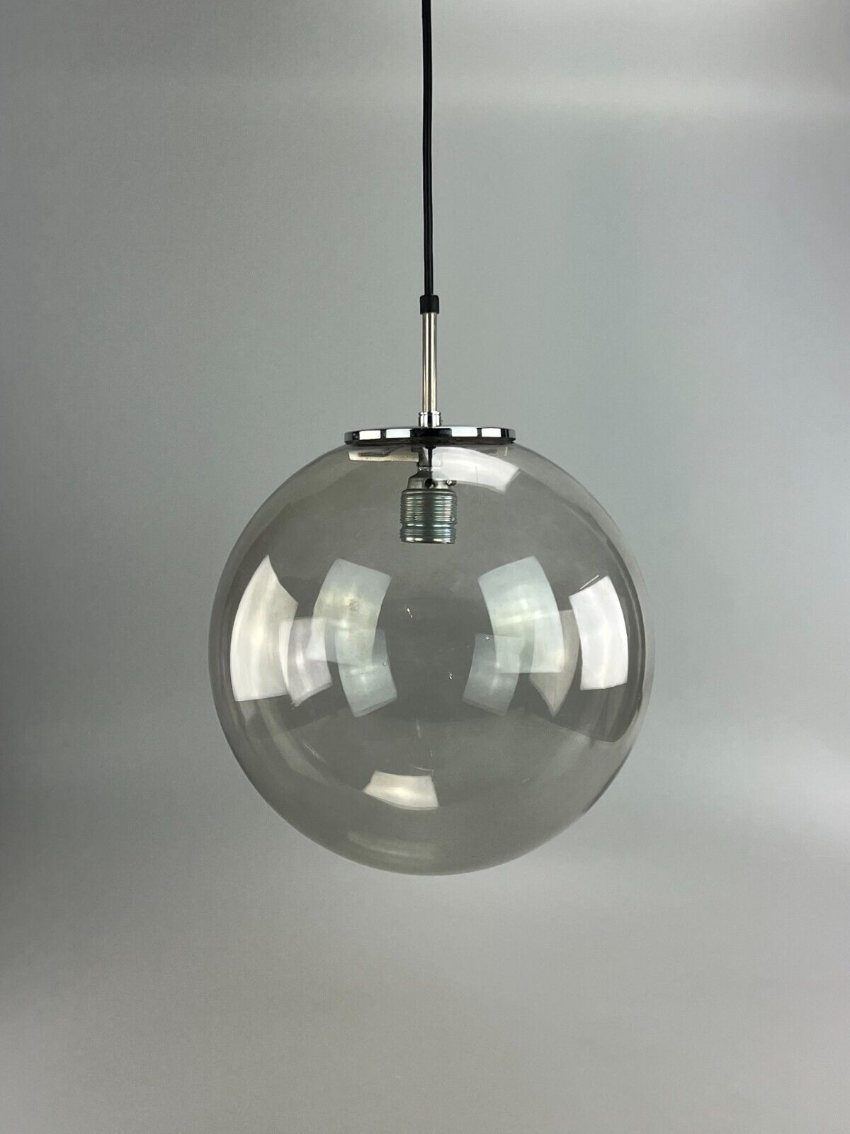 Limburg “Globe” pendant light