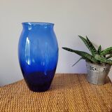 Grand vase bleu cobalt en verre