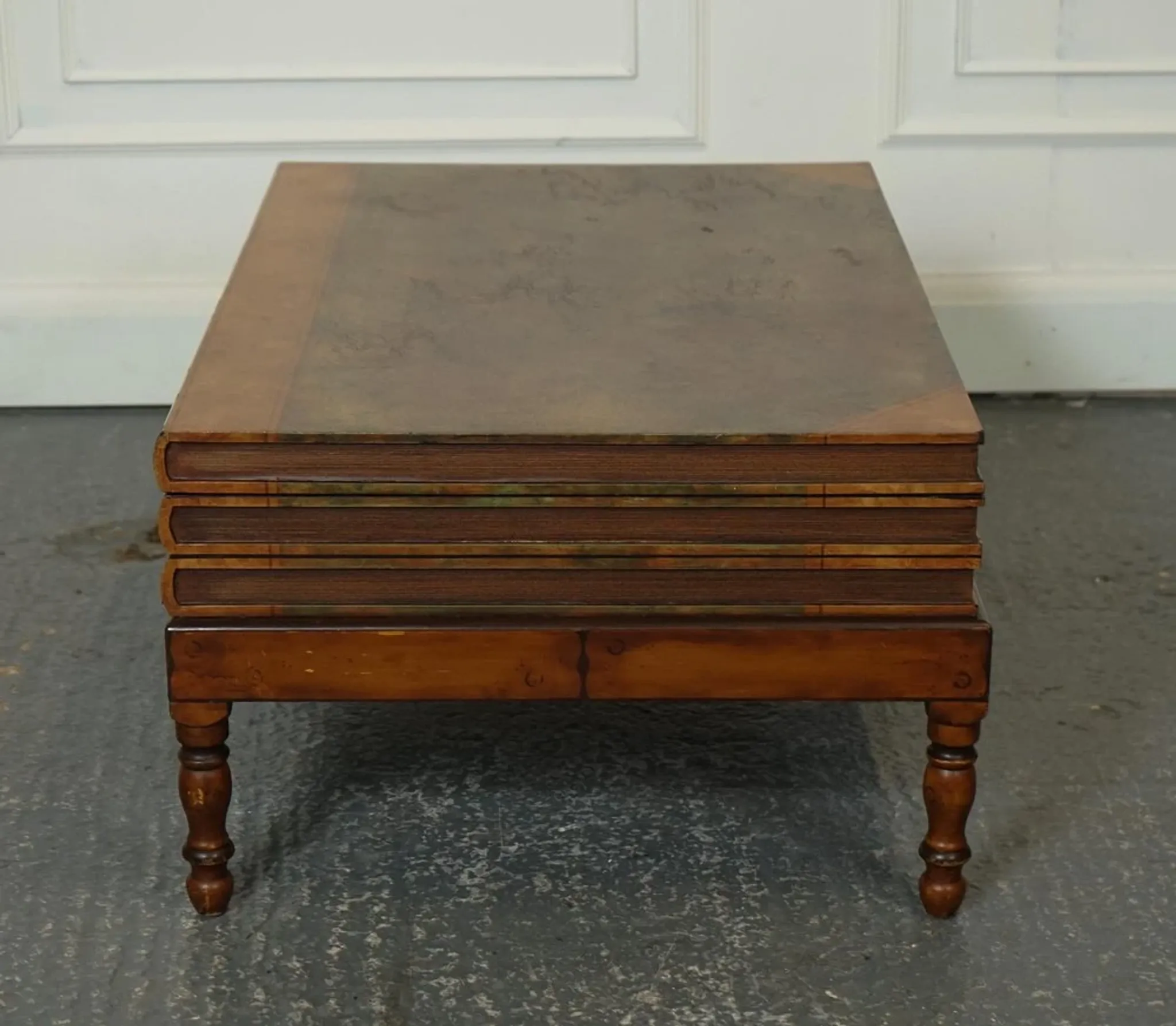 Vintage Coffee Table in Faux Leather with Internal Storage for Books