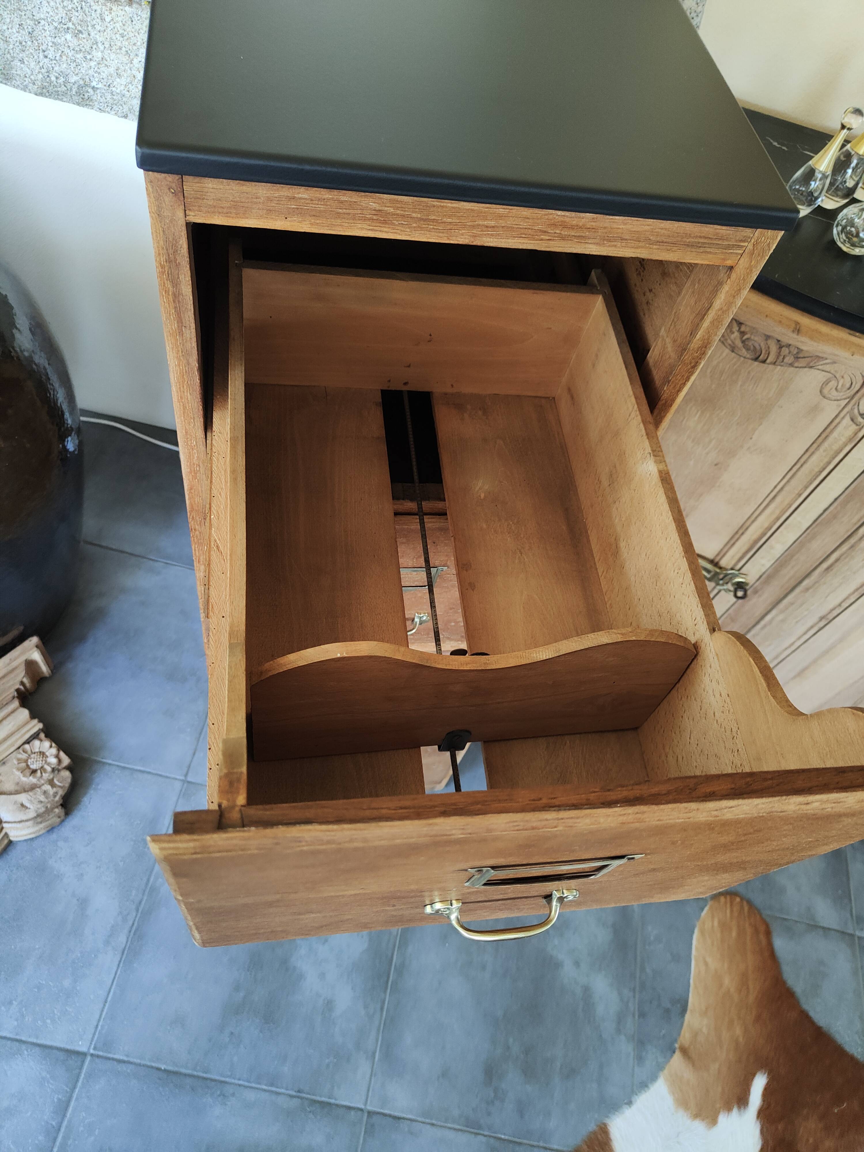 Classeur ancien en bois