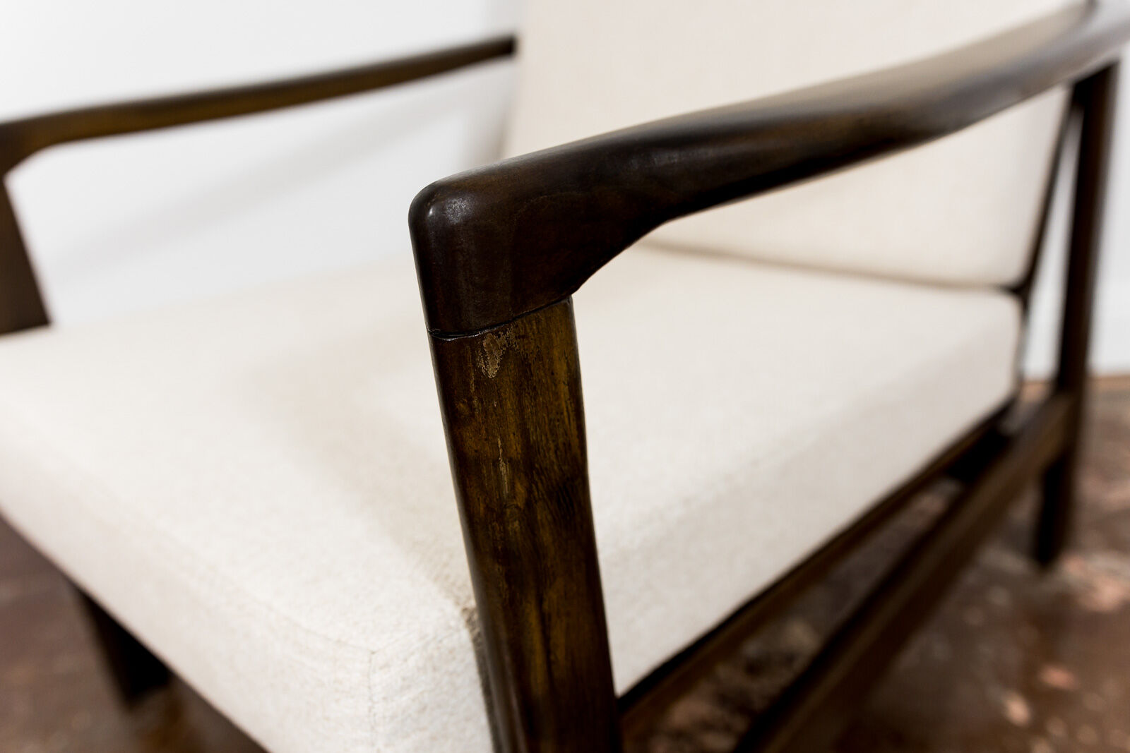 Beige B7522 armchair by Zenon Bączyk 1960's