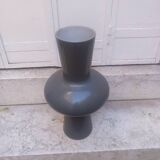 Vase design en verre opaline gris