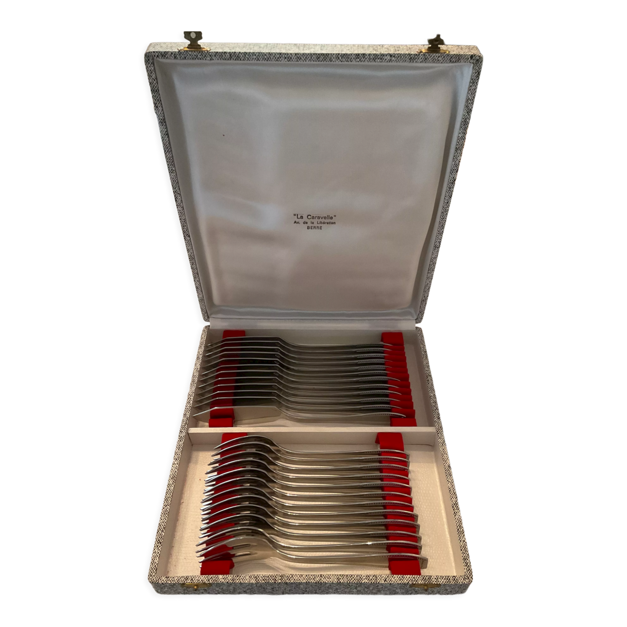 24 fish covers. Forks and knives . Stainless steel. Vintage