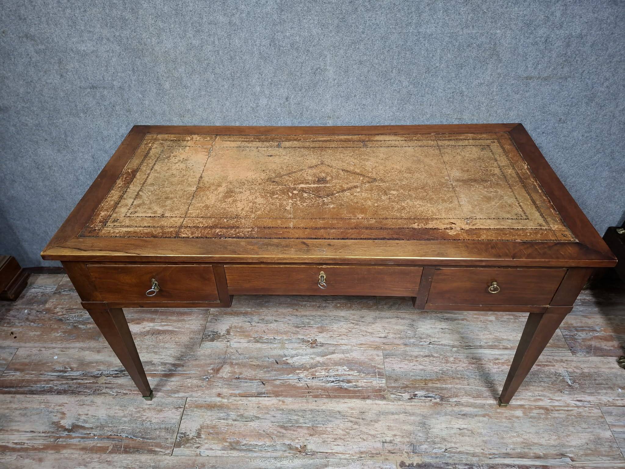 Louis XVI flat desk in mahogany