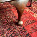 Antique English wooden display cabinet - Curved legs & 3 shelves