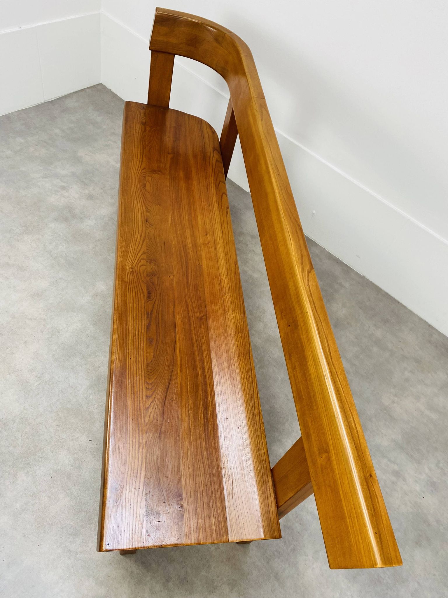 Banc d’angle Pierre Chapo S35 en orme