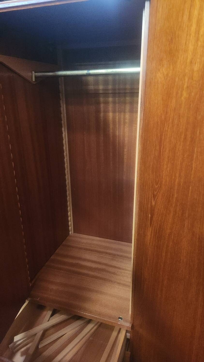 Scandinavian wardrobe 3doors