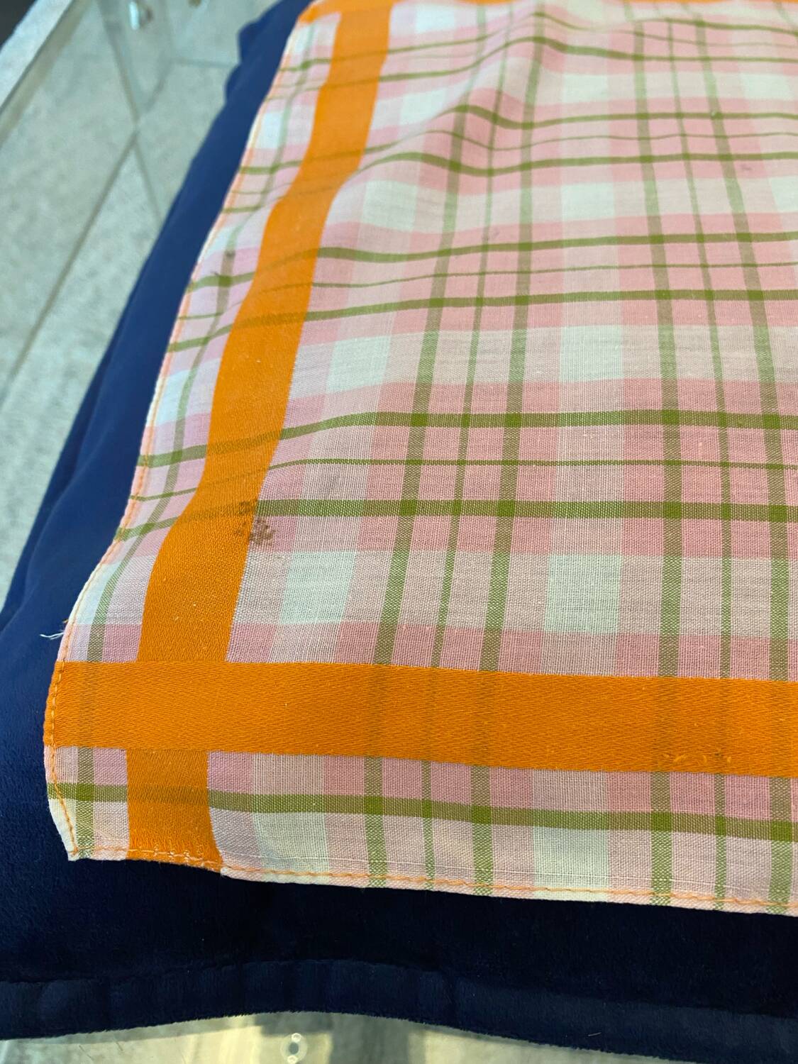 Large vintage pop handkerchief 70