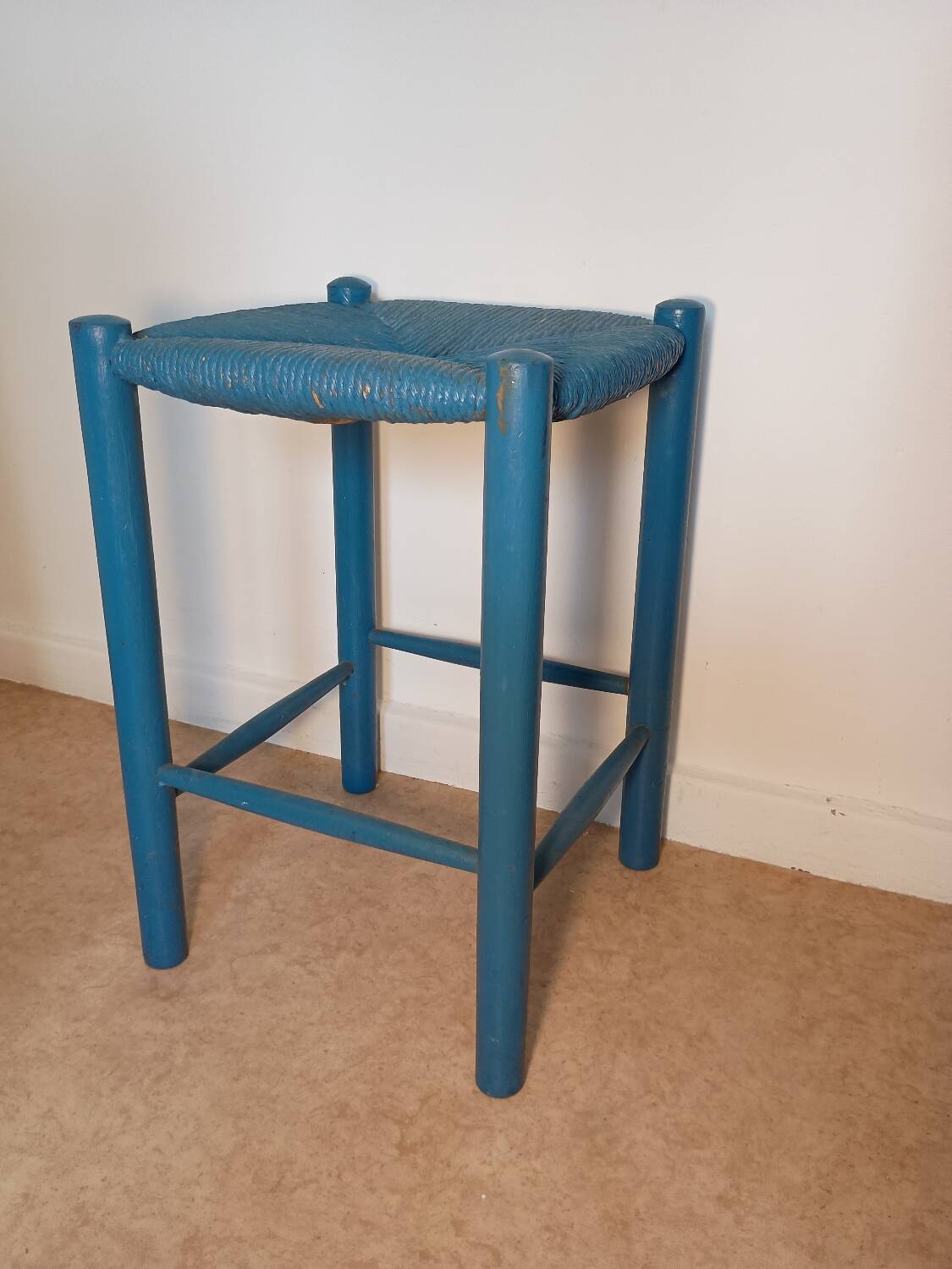 Farm stool