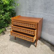 Commode vintage en bois et rotin