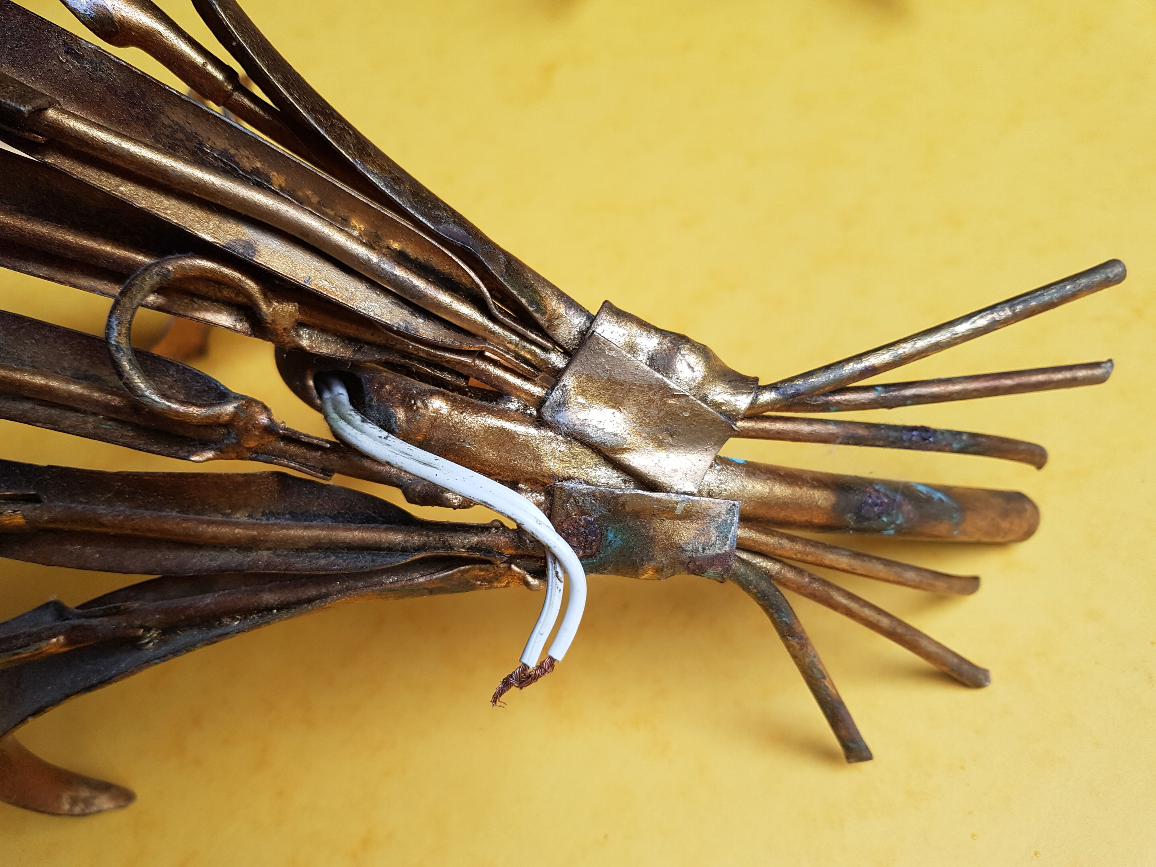 Pair of "wheat ear" gold metal sconces