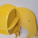 Bibliothèque en bois jaune en forme d'éléphant, Habitat 1980