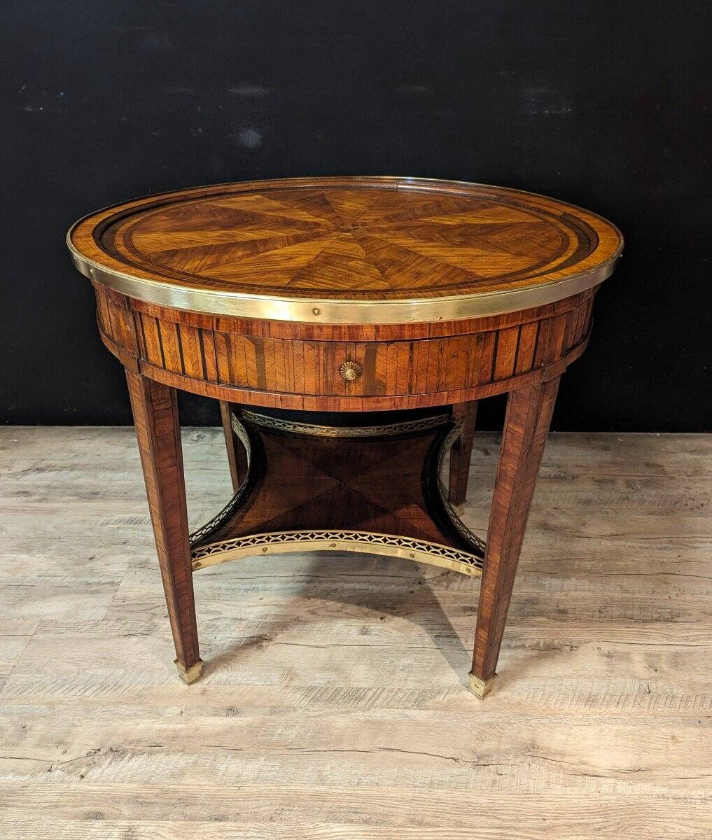Louis XVI side table in marquetry