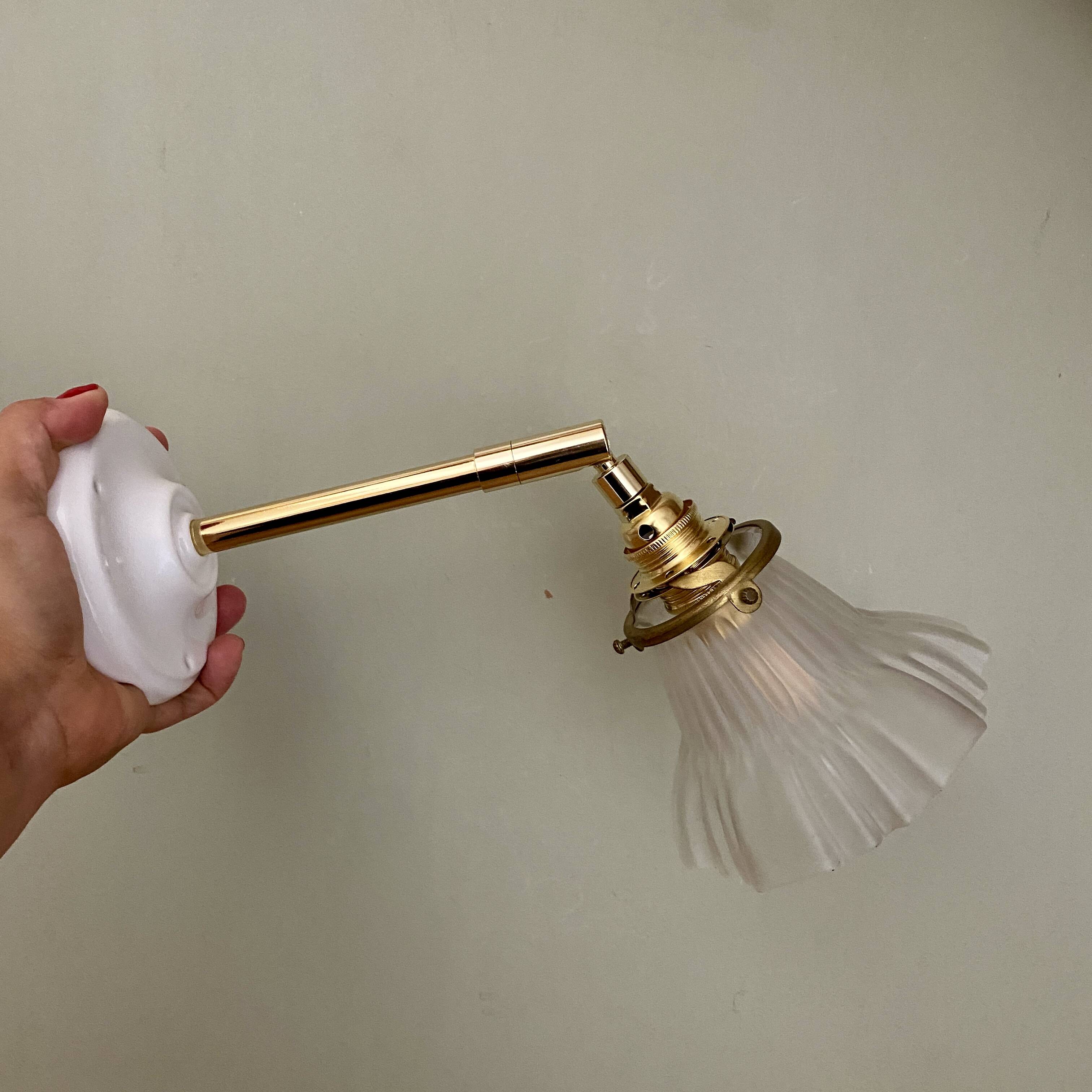 Vintage art deco frosted glass tulip wall light