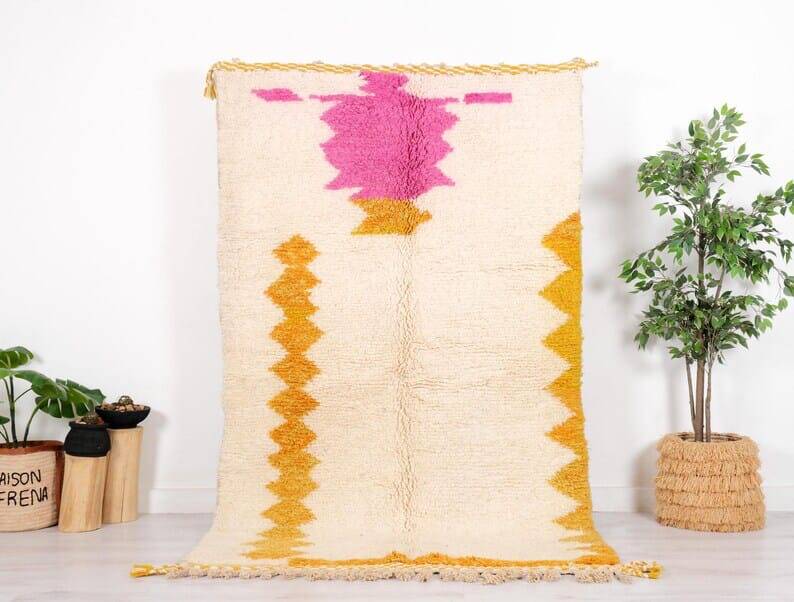 Traditional handmade Beni Ouraine rug, size 150 x 250 cm