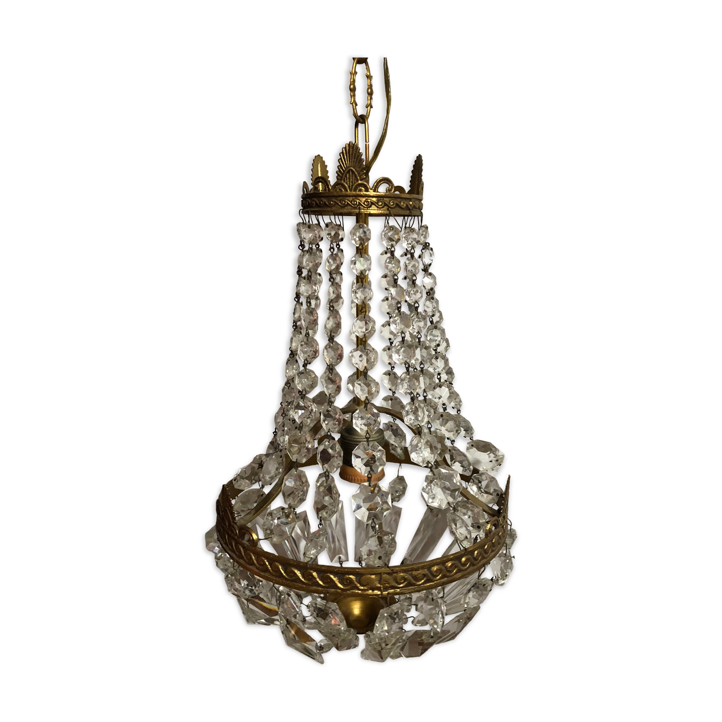 Suspension with a stamp
