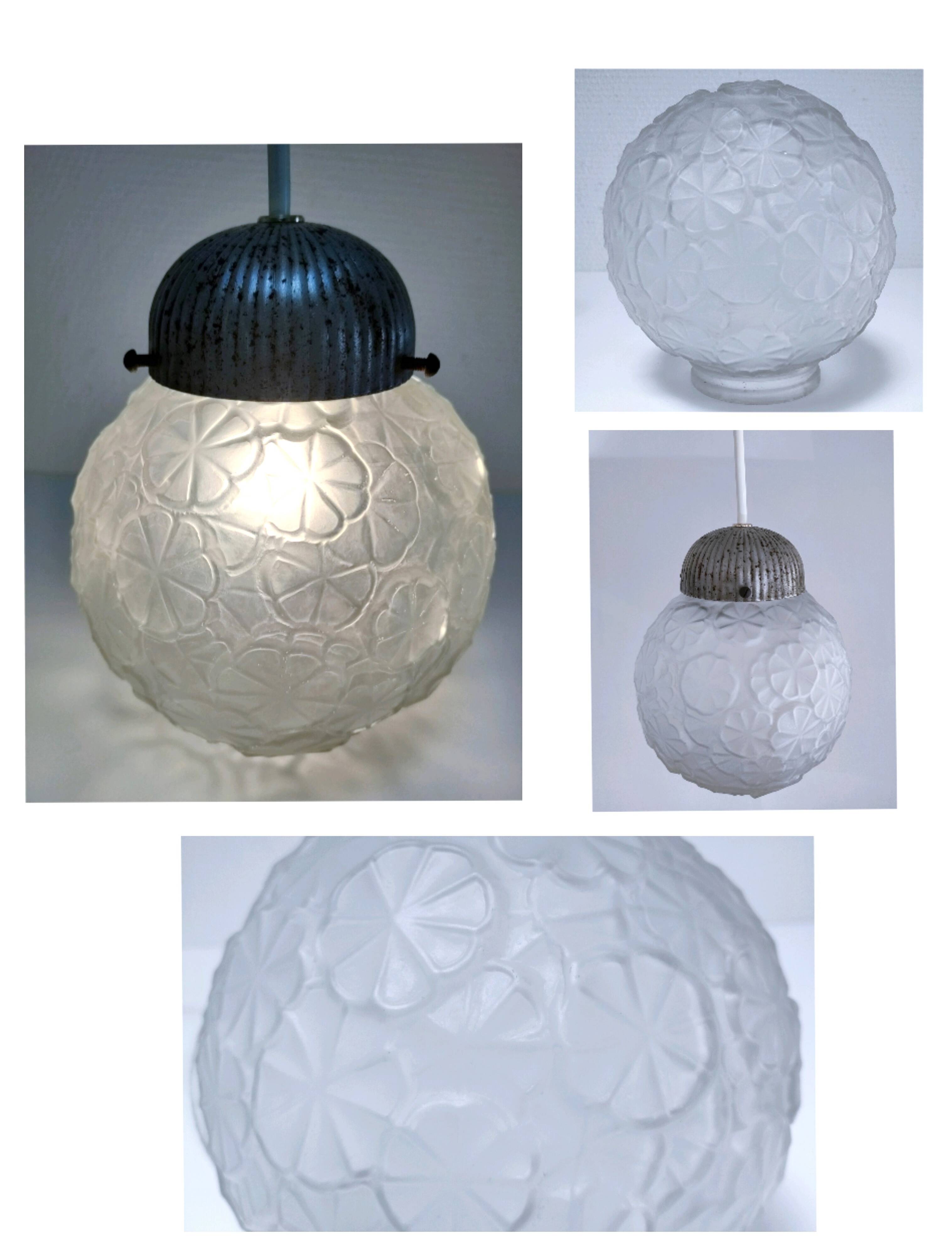 Art Deco glass ball pendant with floral decor