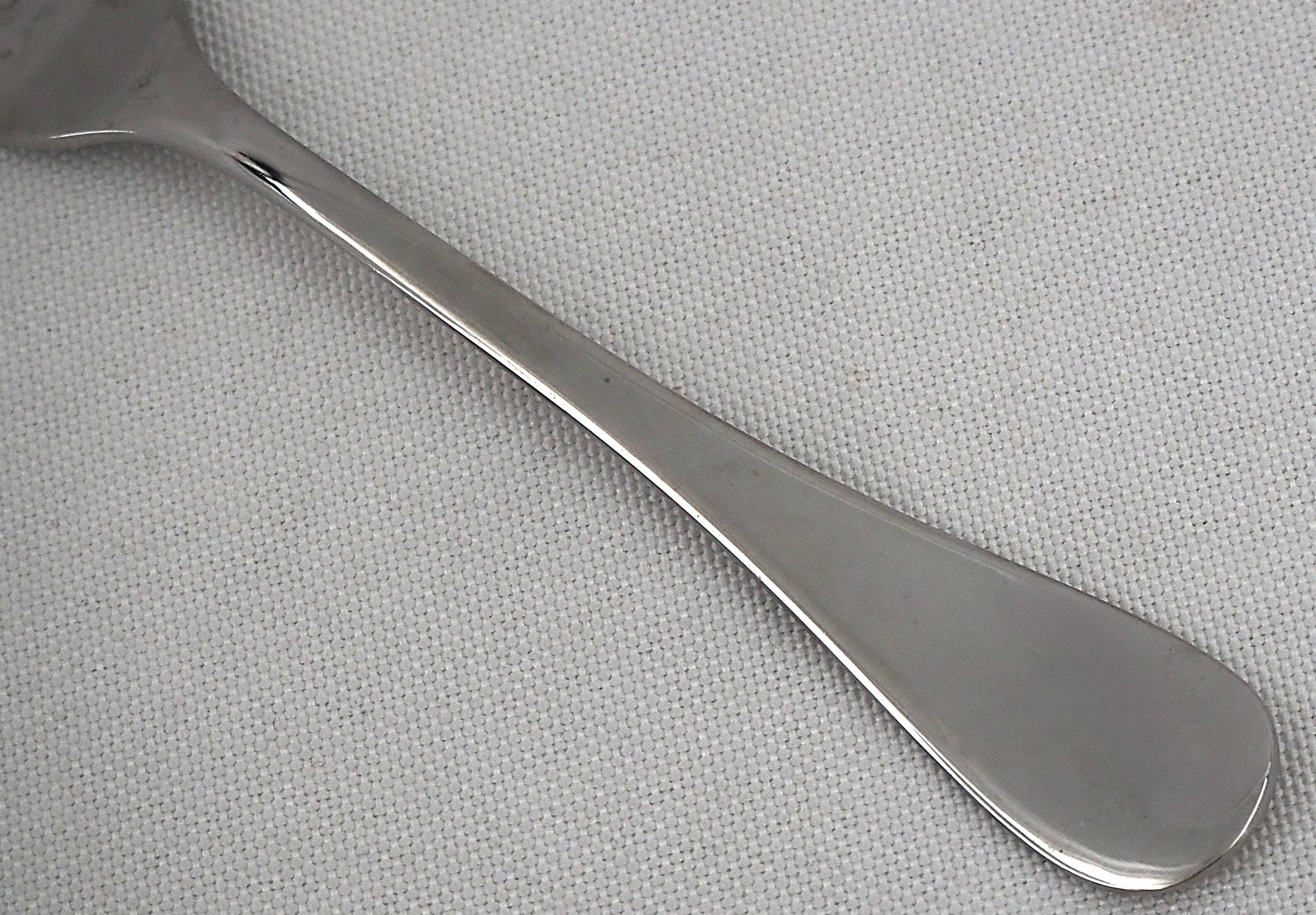 Christofle acier berry, 9 dessert forks, 17 cm in excellent condition.
