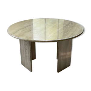 table de repas en travertin