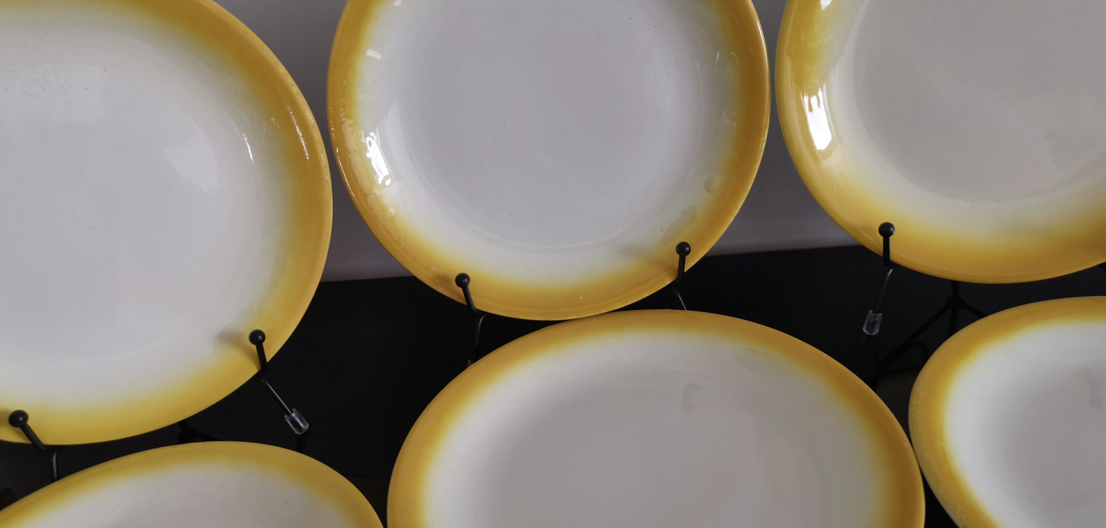 9 plates for dessert old moulin des loups vintage yellow edge