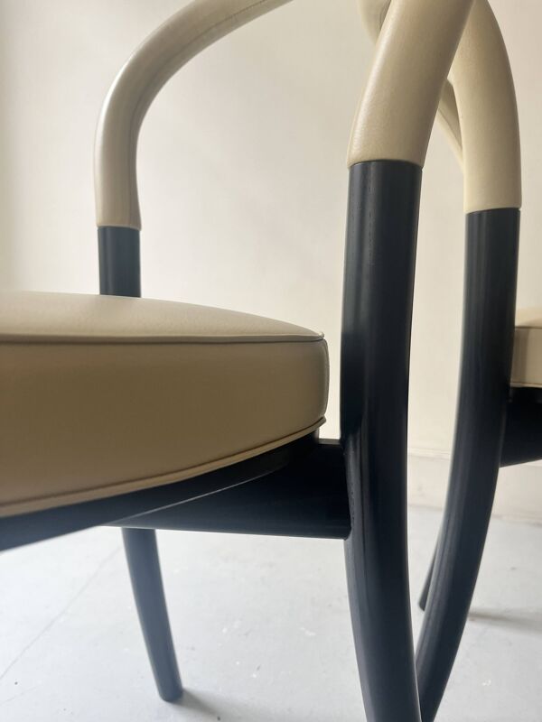 lot de 2 chaises en frene et cuir beige ''Goteborg'' par Gunnar Asplund pour Cassina, design 1990