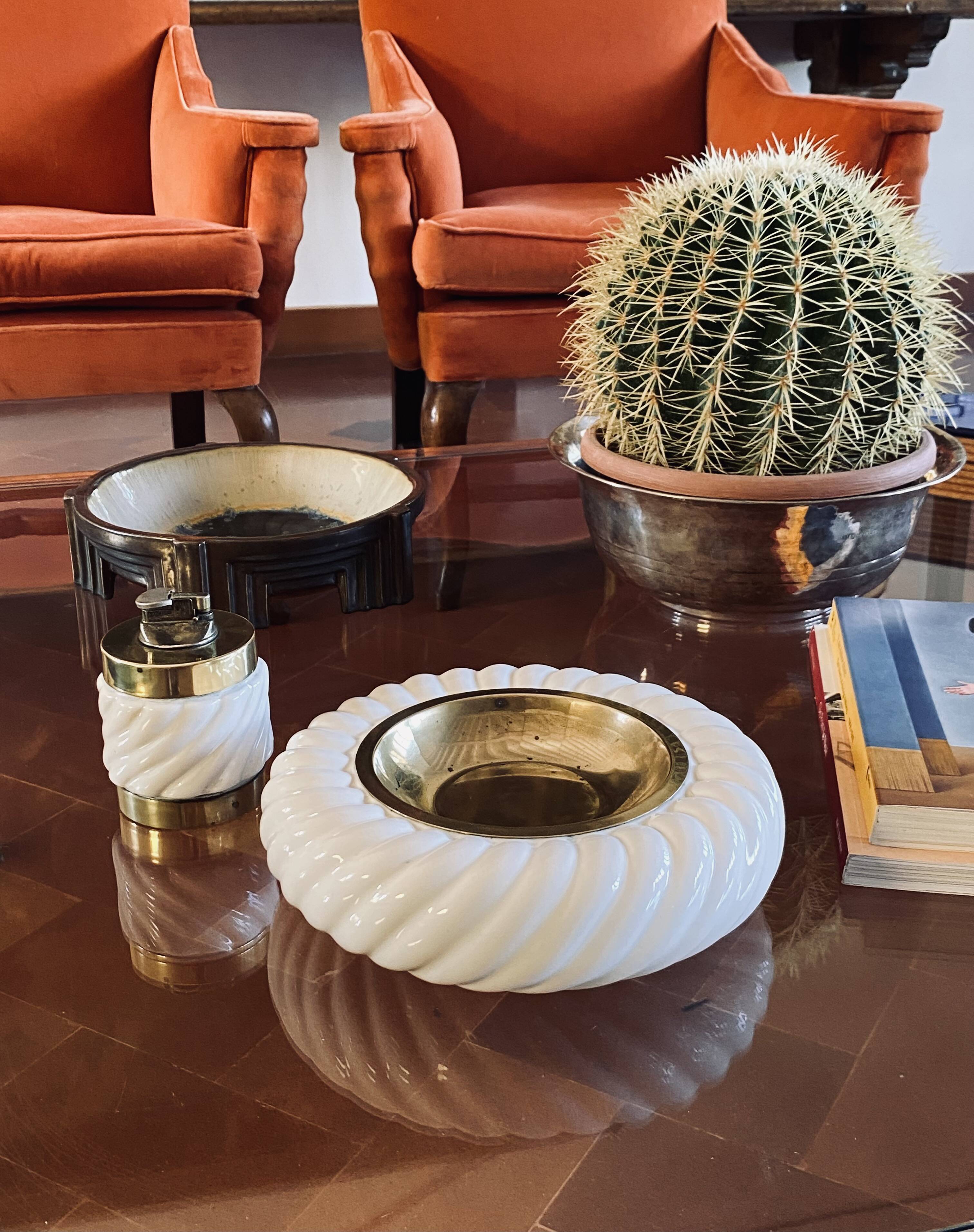 Tommaso Barbi, Smoking set white ashtray and table lighter, B Ceramiche, ca. 1970