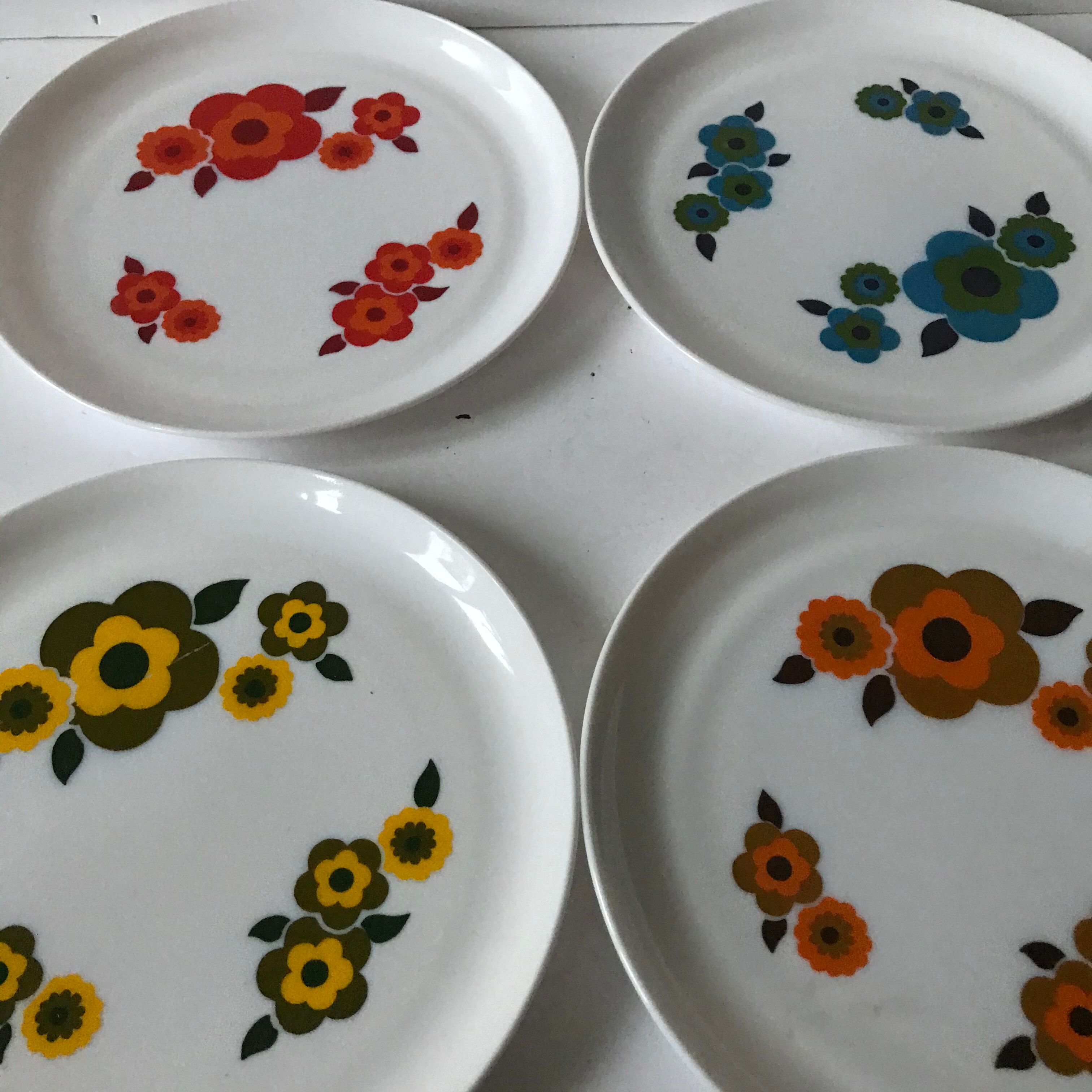 Archipelago Plates 1970