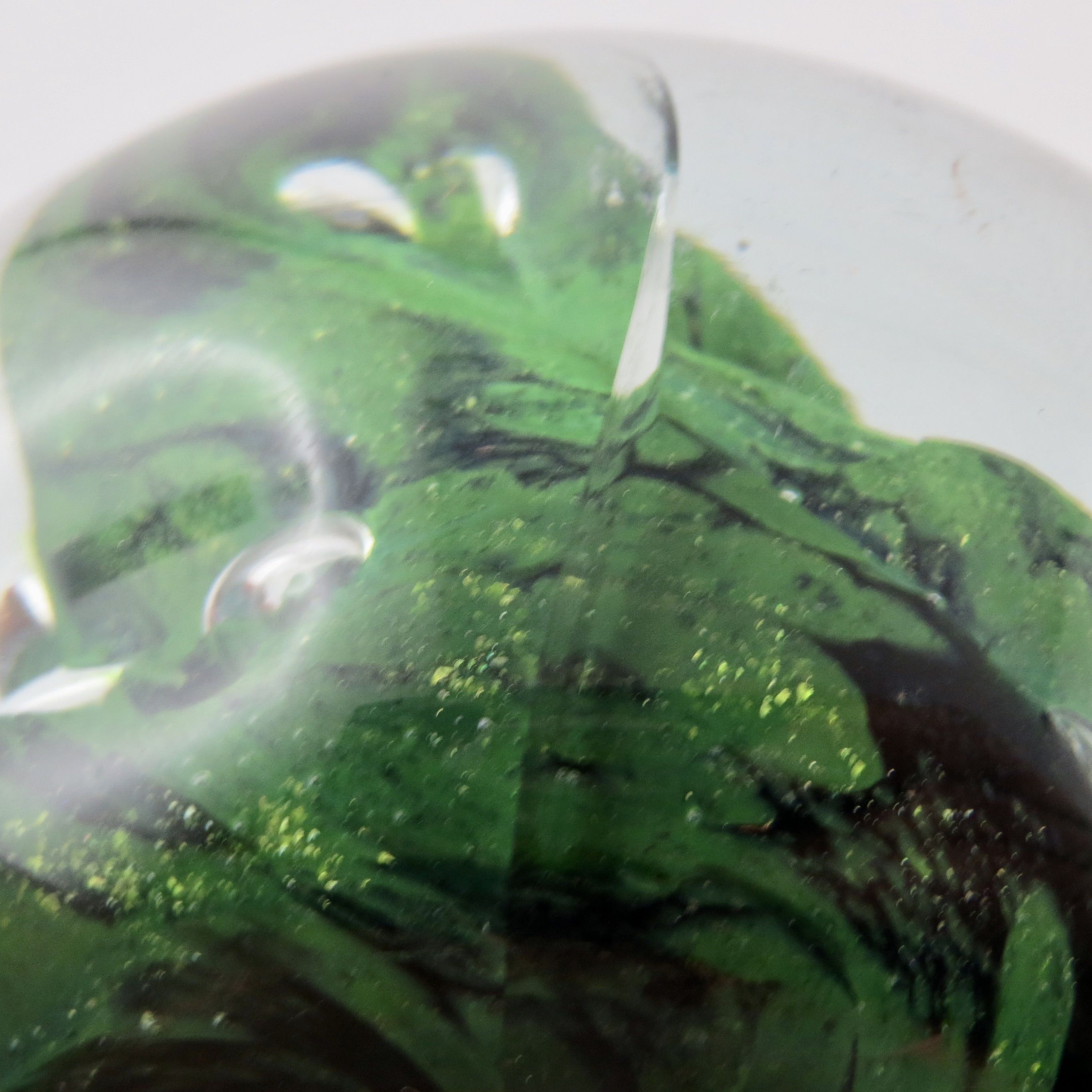 Sulfide paperweight robert pierini glass biot glass paperweight/novaro/green.