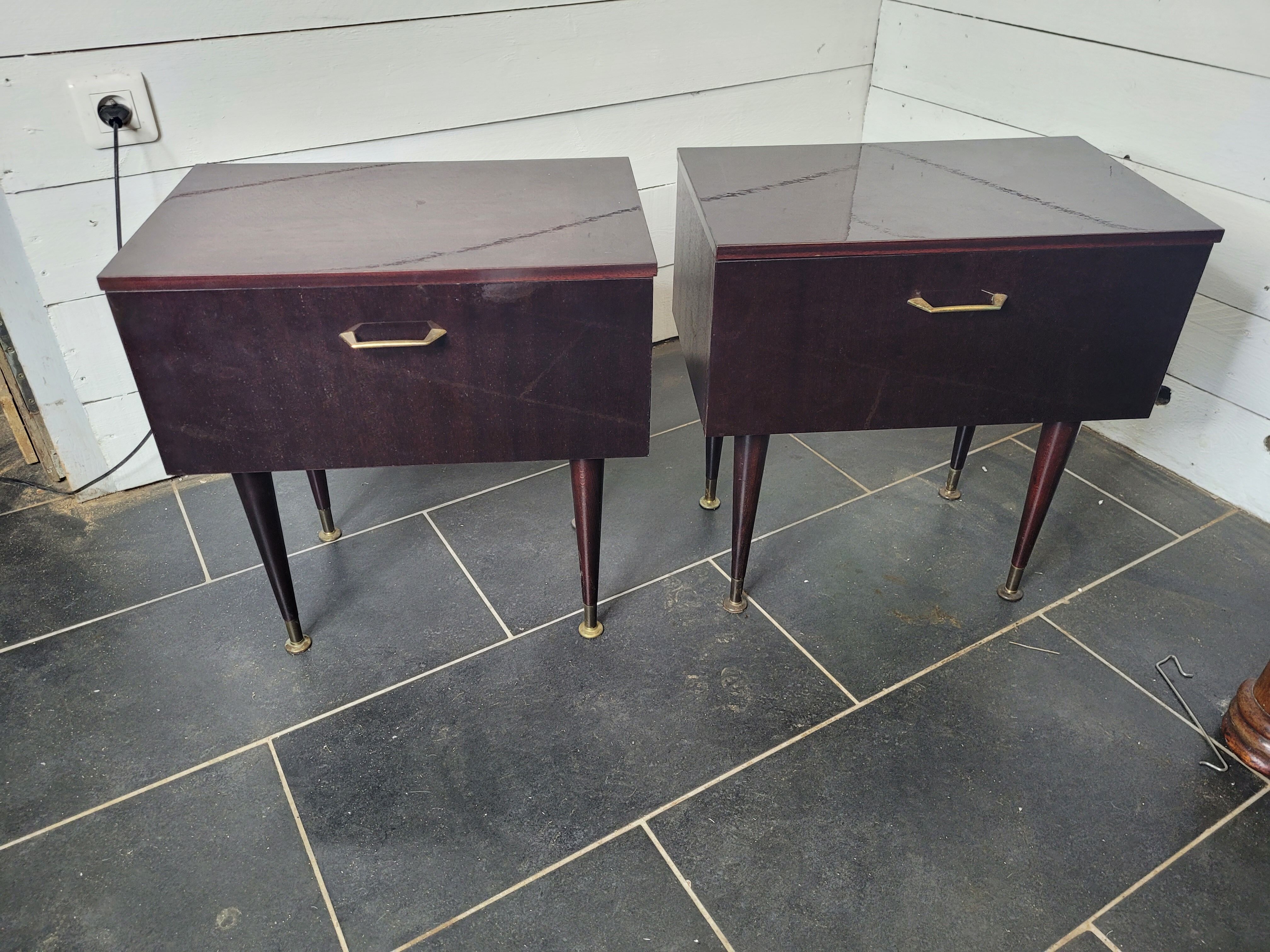 Paire de tables de chevet en acajou