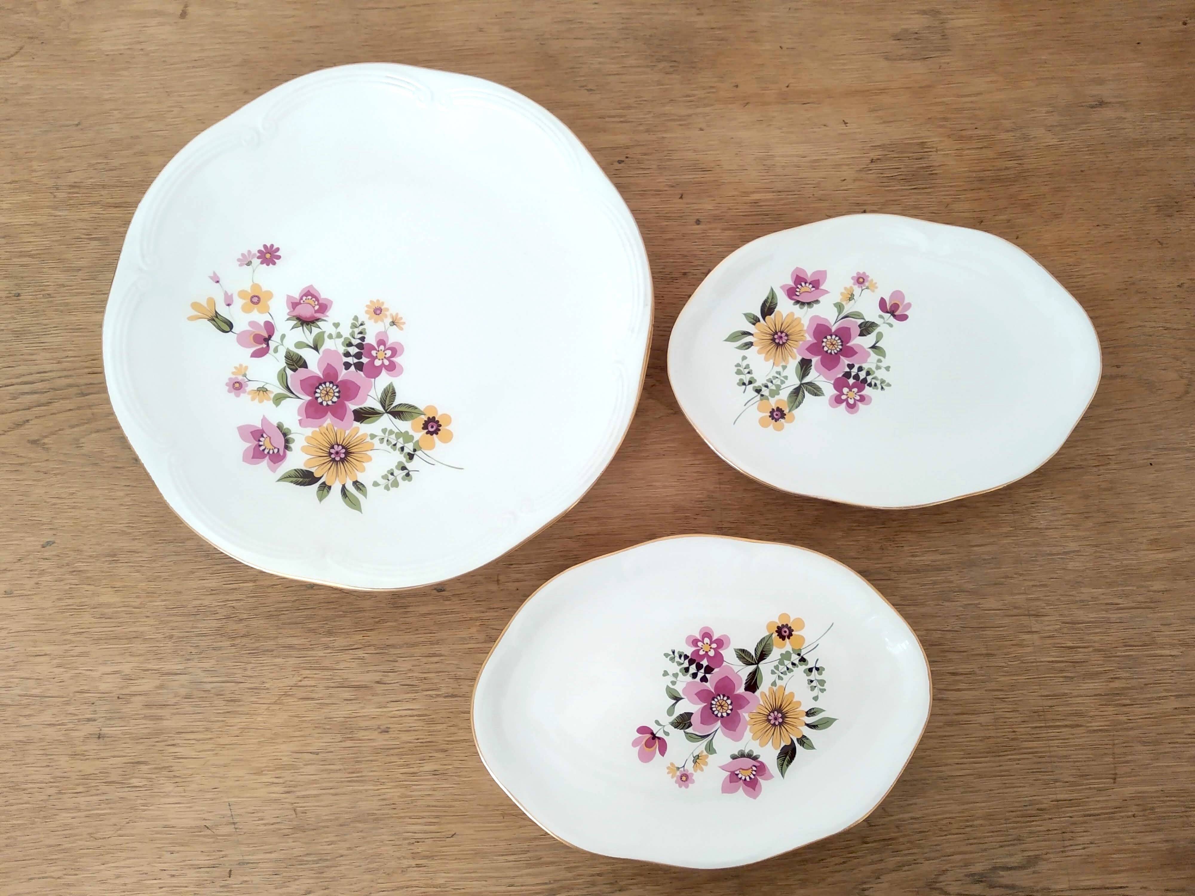 3 Gien Vintage 70 earthenware dishes, floral pattern