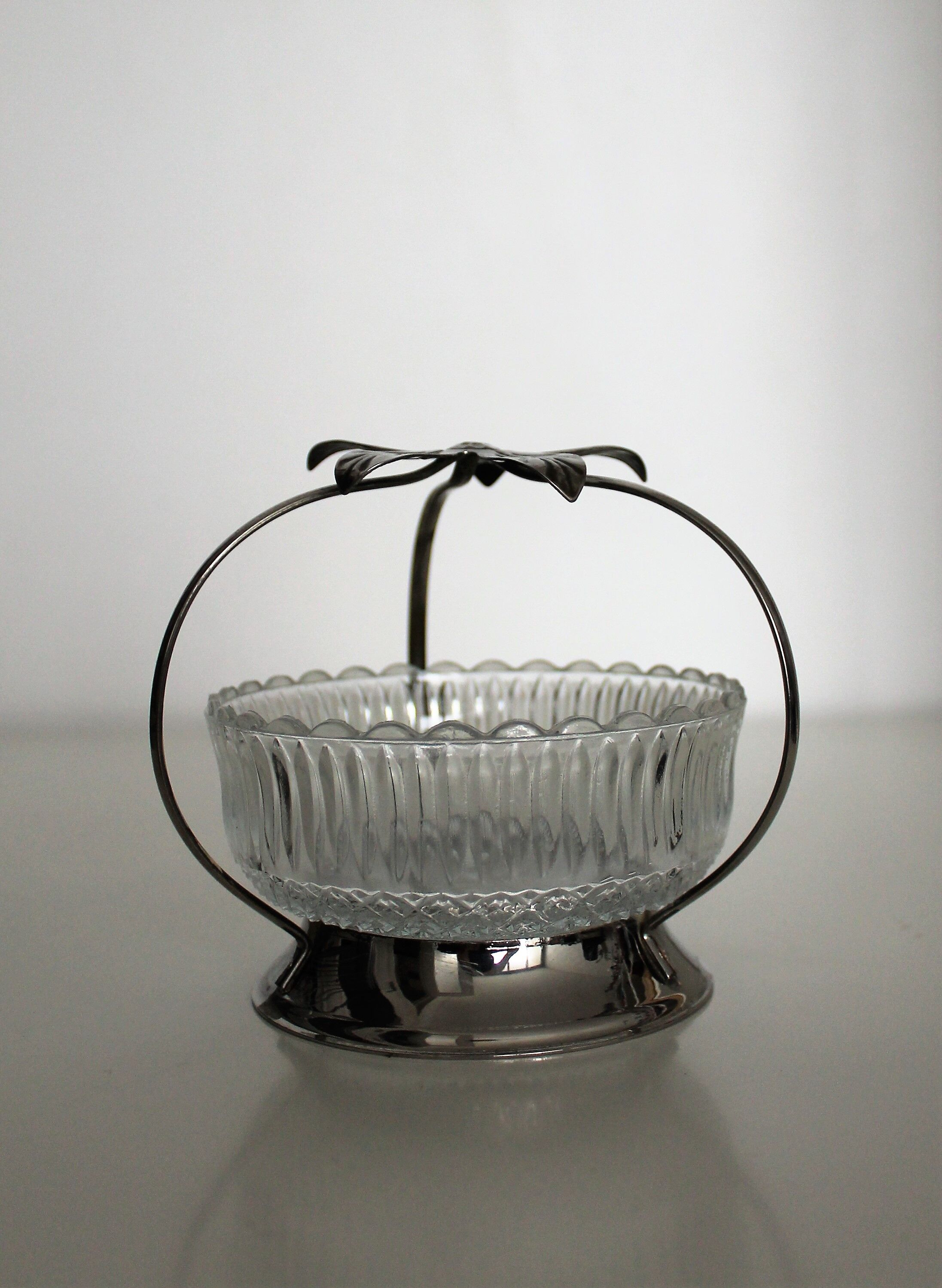 English sugar bowl