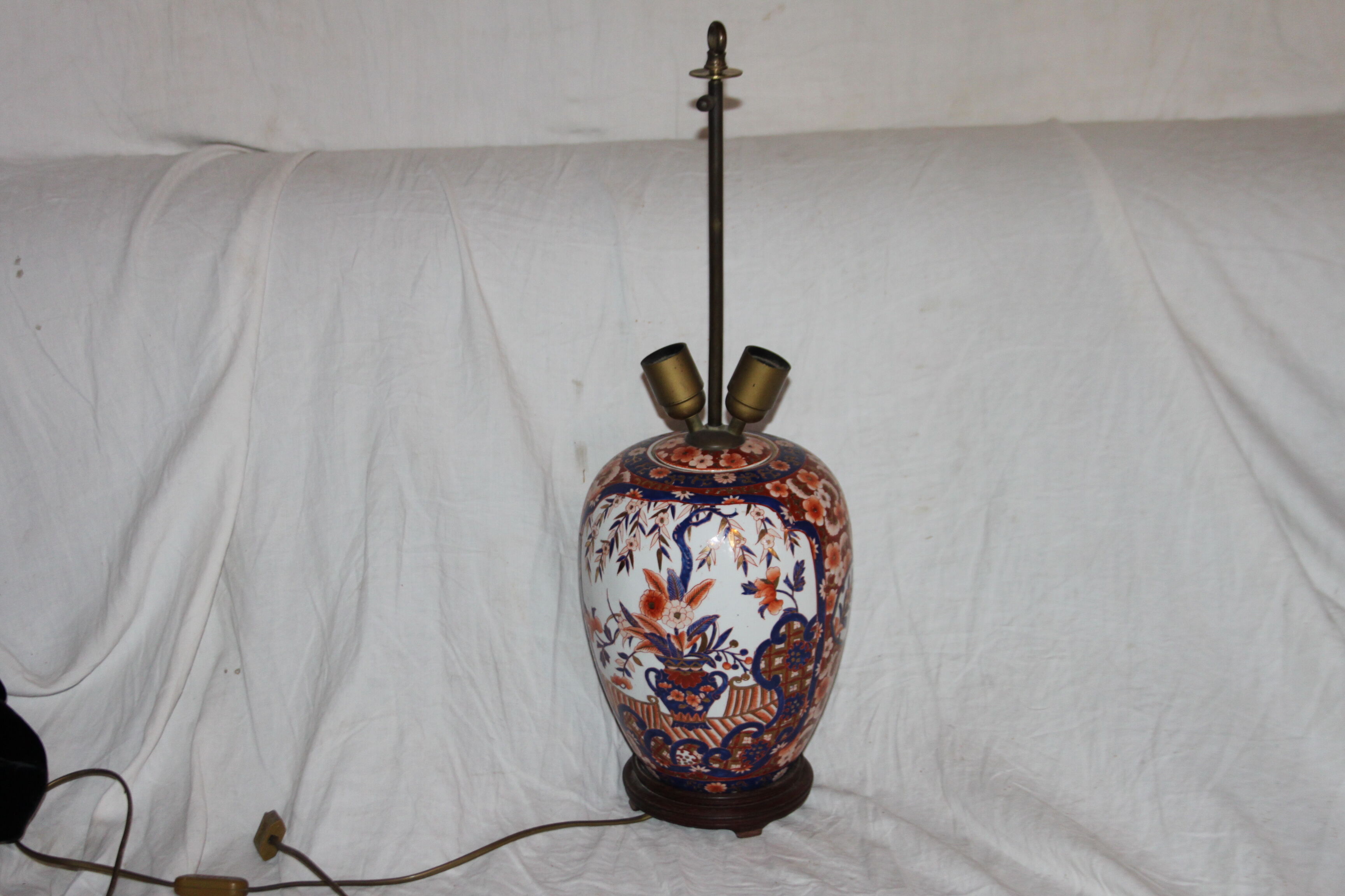 Old porcelain lamp Imari Japan XIX th