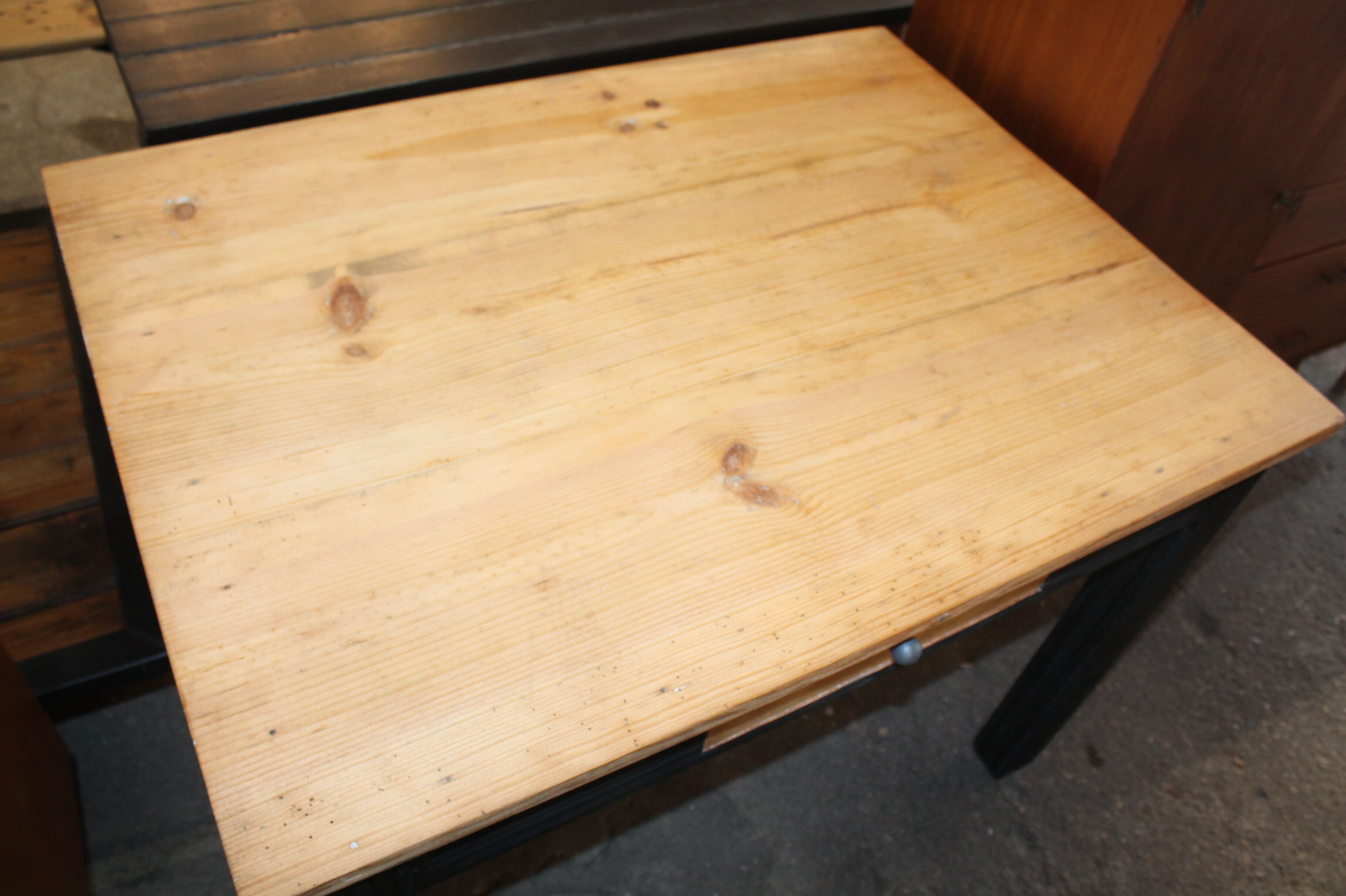 Dining room table black feet