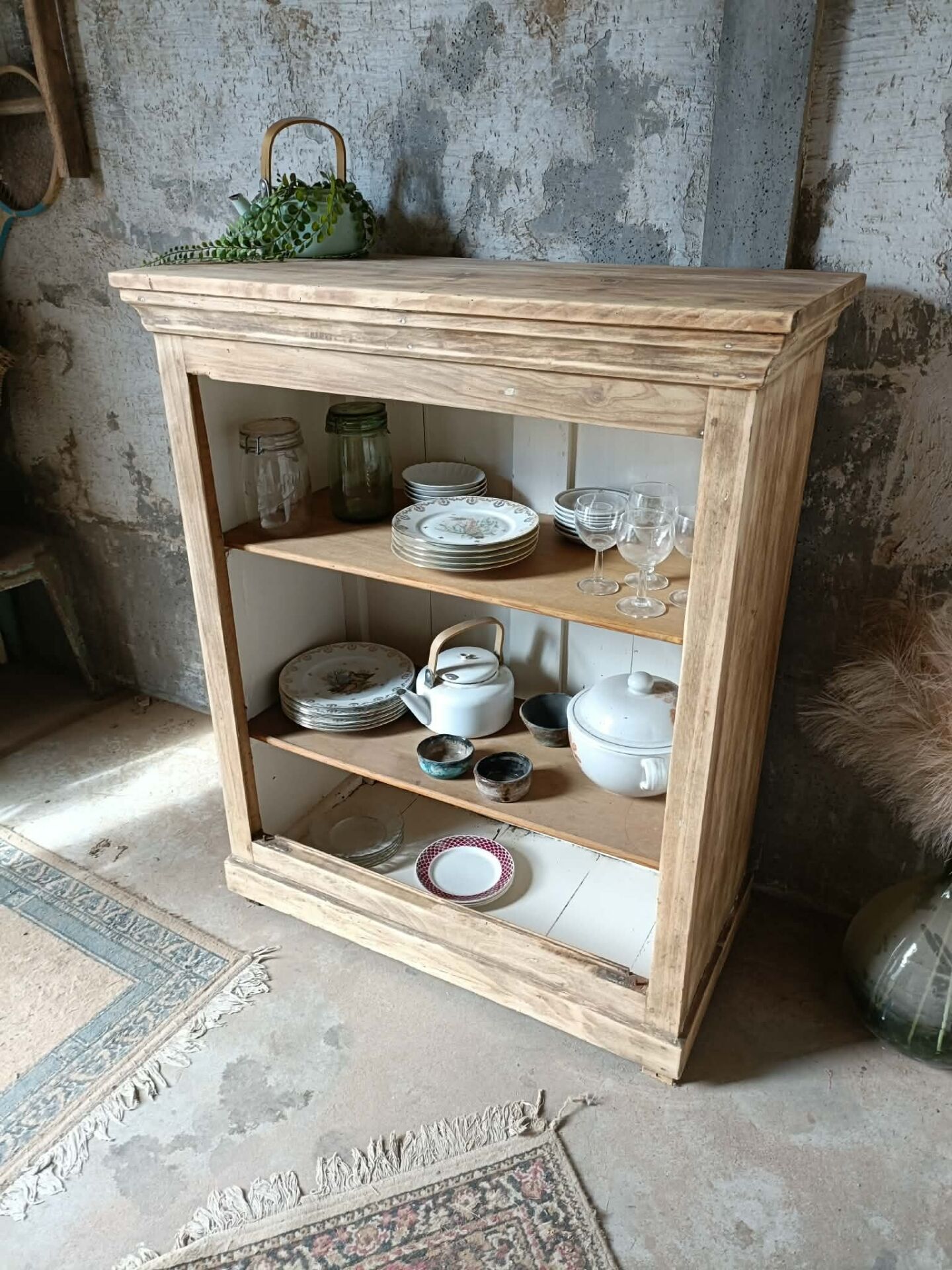 Buffet ouvert en bois 