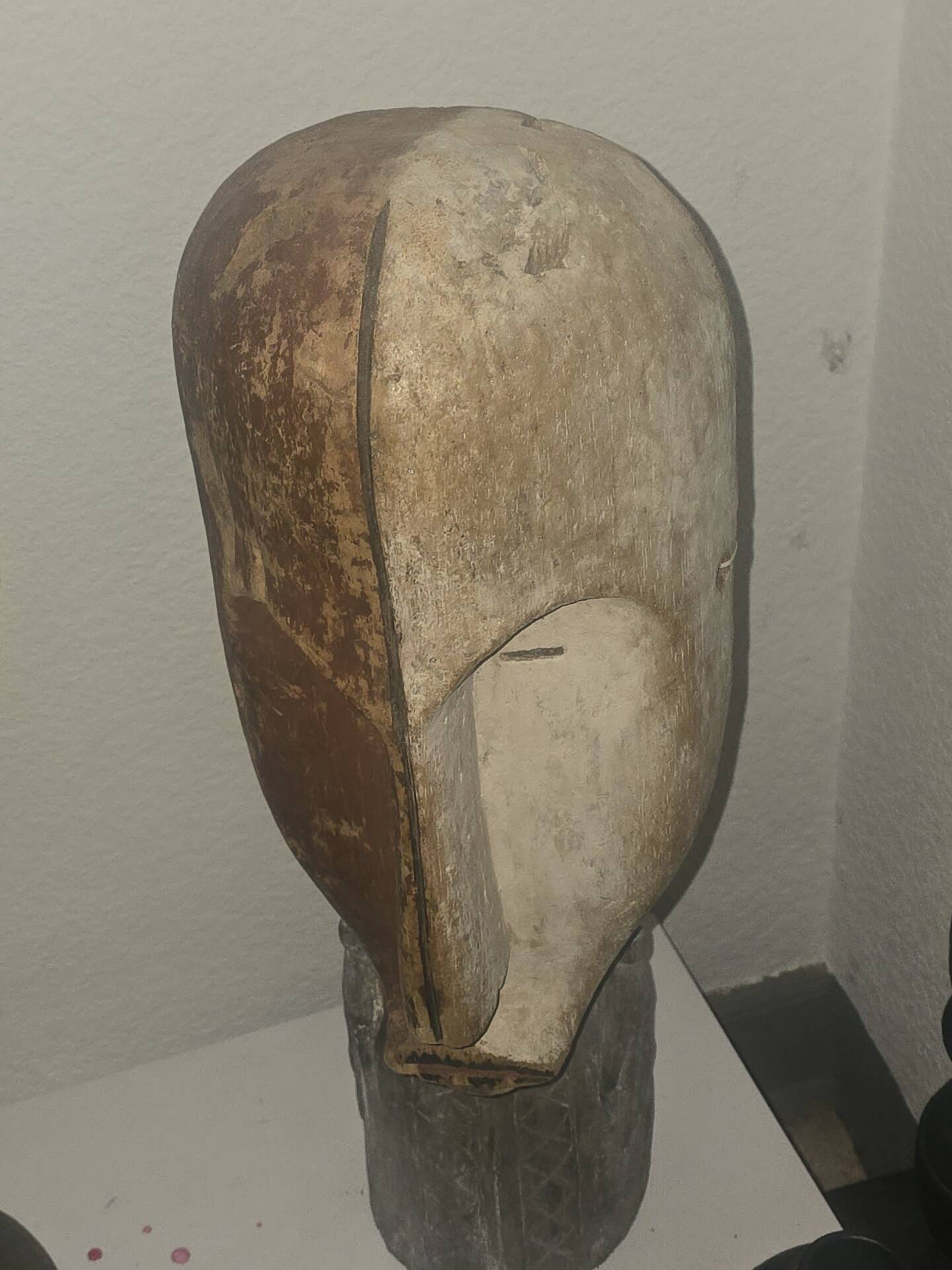 African fang mask early 20th century #statue #tribes #lega