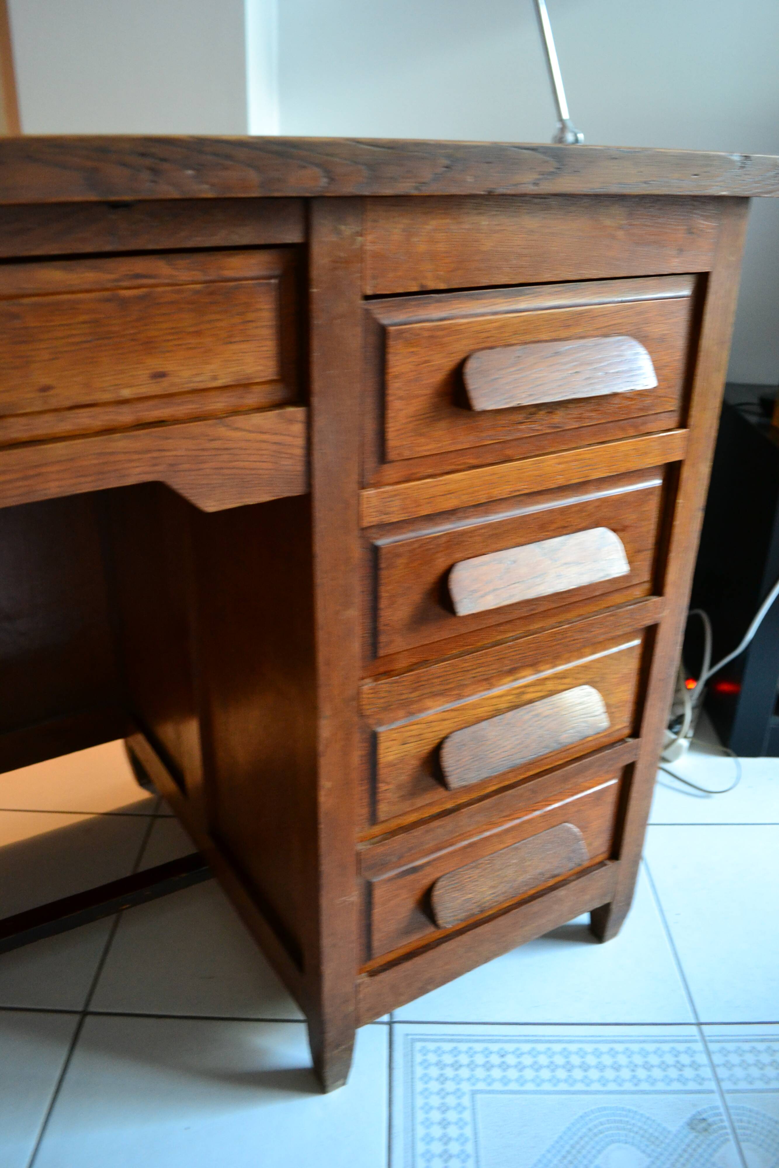 Desk years 50 5 drawers