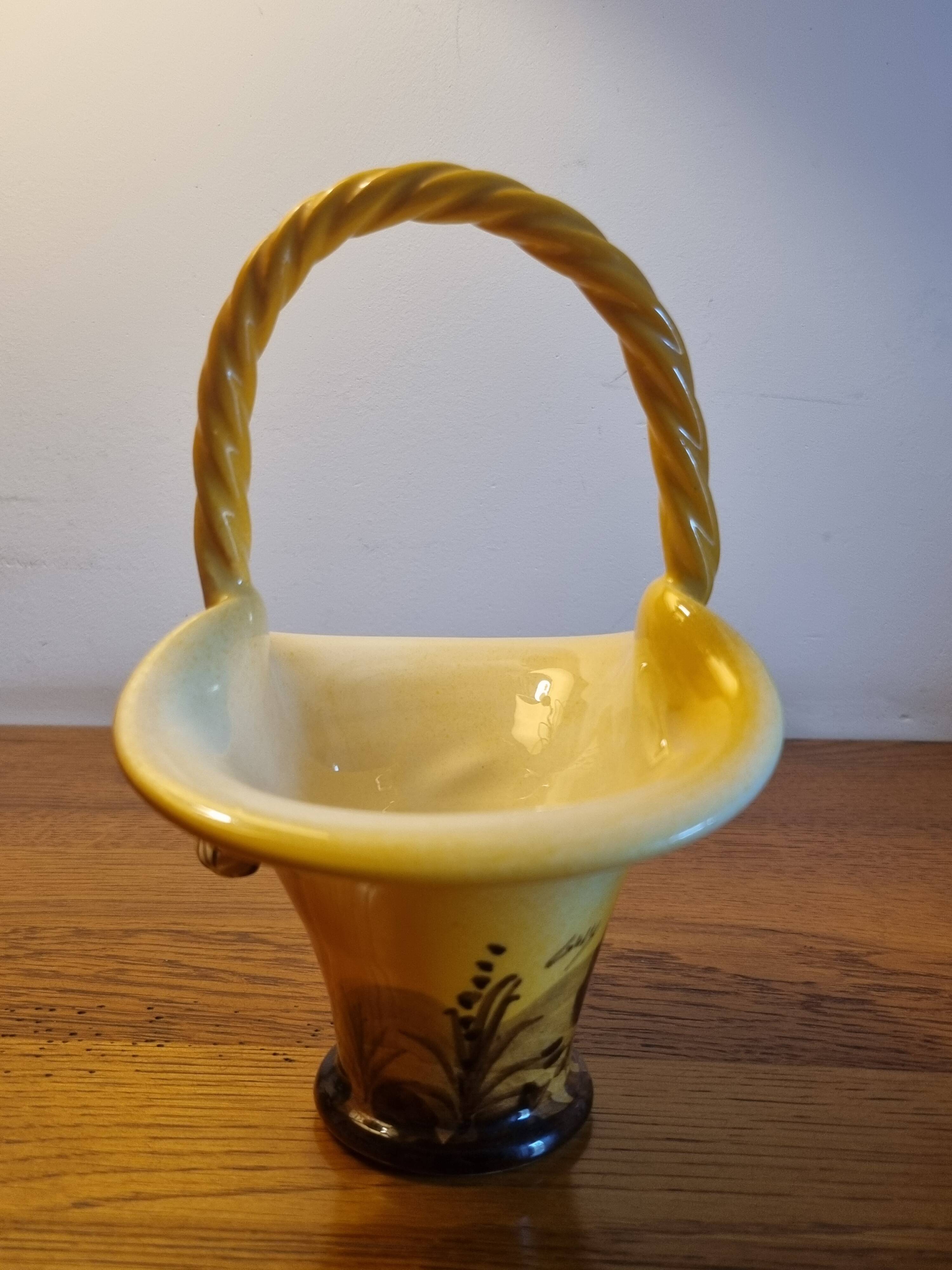 coupe corbeille en céramique modèle provençal avec cigale